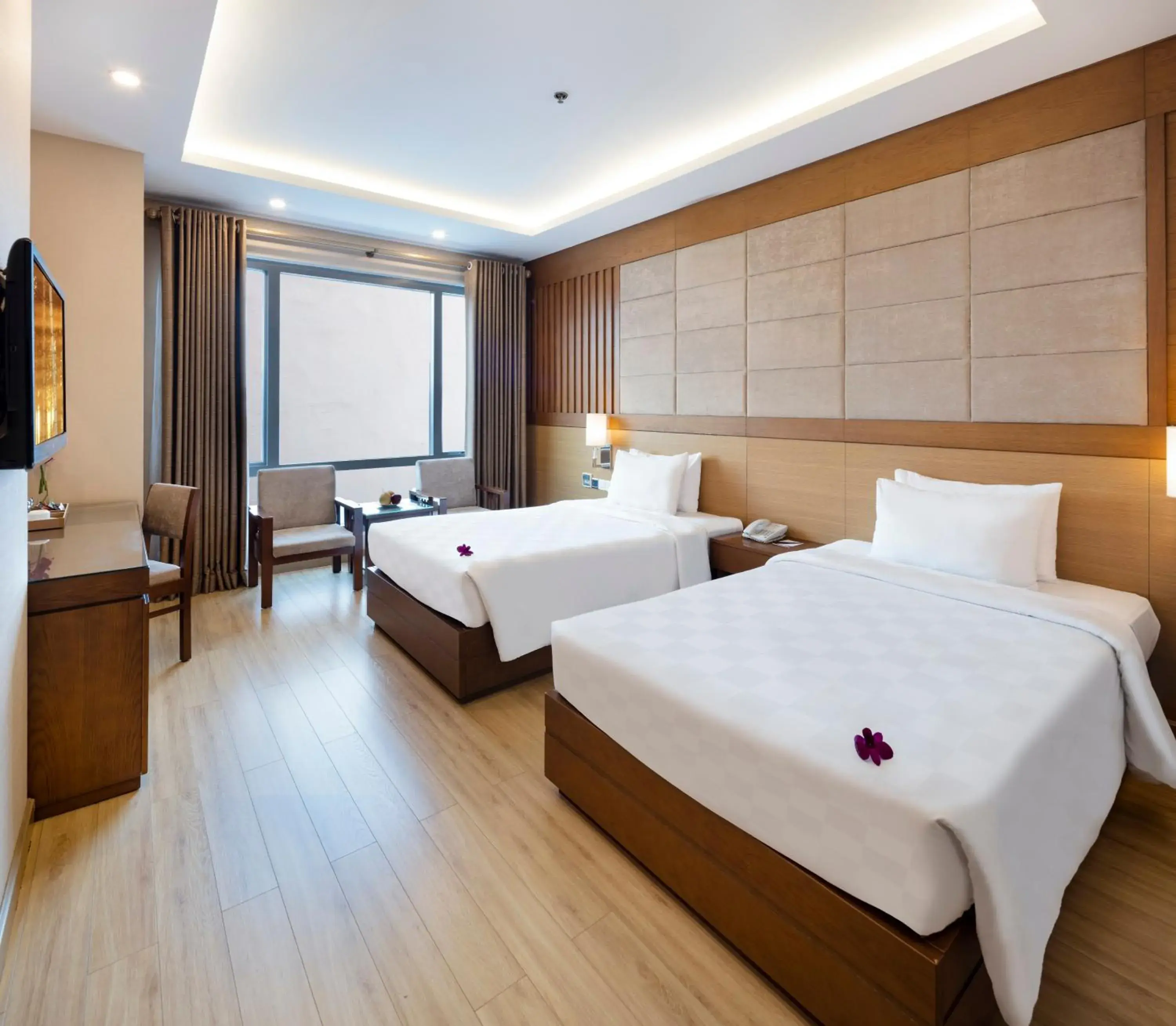 Deluxe Twin Room with Window + Free Mini-bar in Eden Star Saigon Hotel Deluxe Twin Room with Window + Free Mini-bar in Eden Star Saigon Hotel