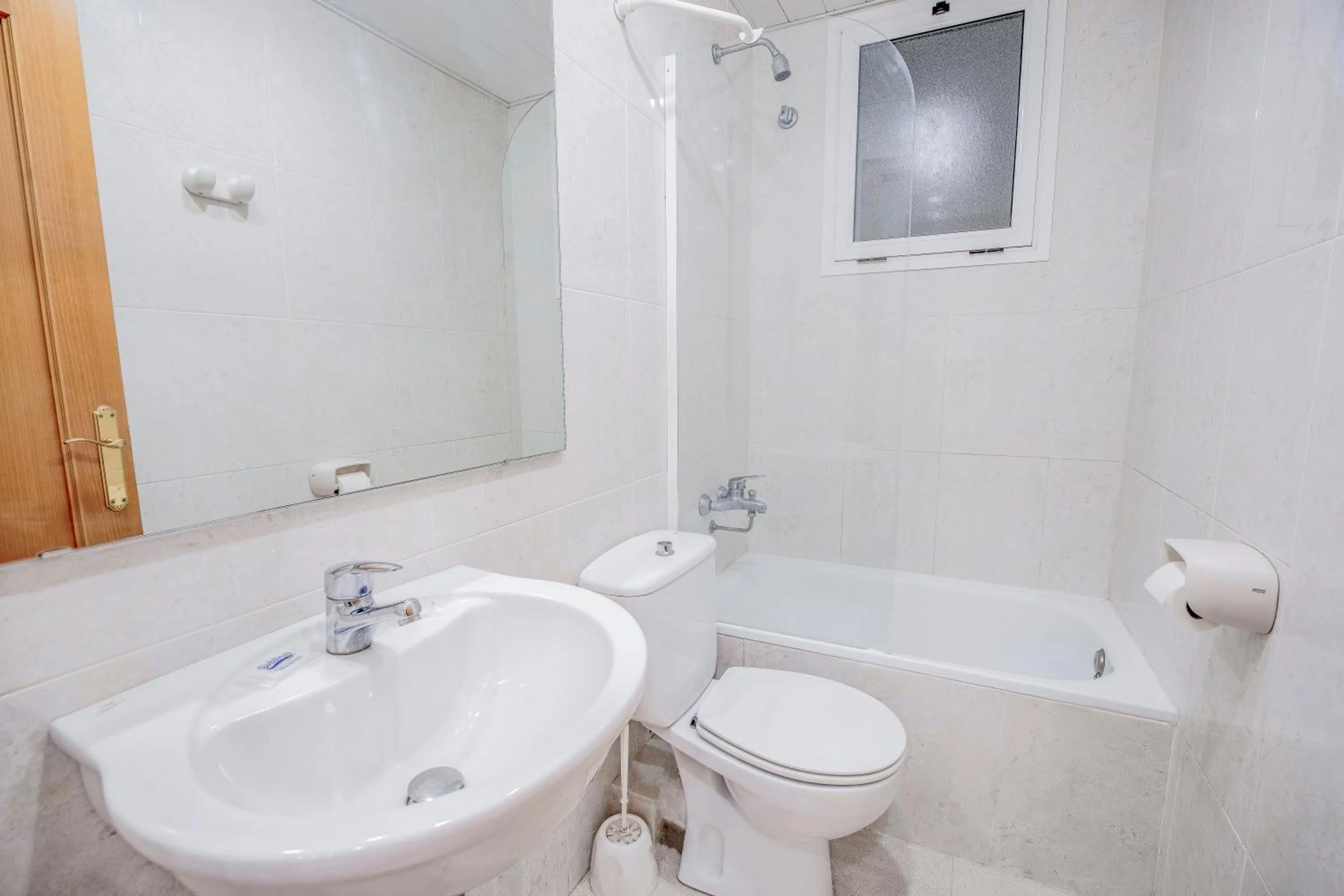 Bathroom in Rentalmar Goya