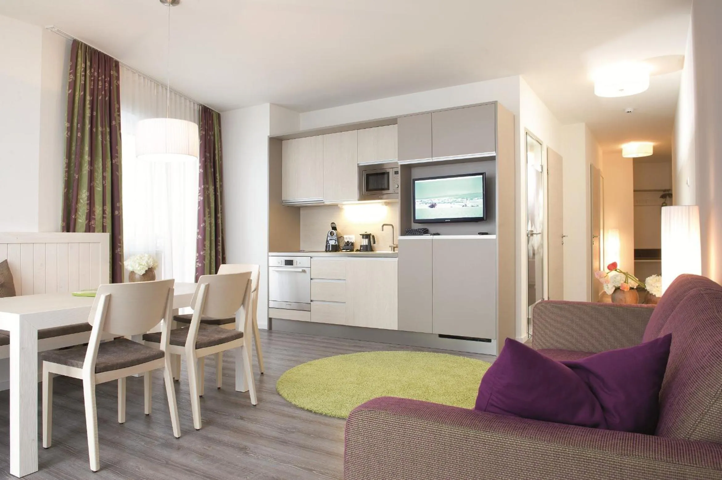 Kitchen or kitchenette in Hotel Holunderhof