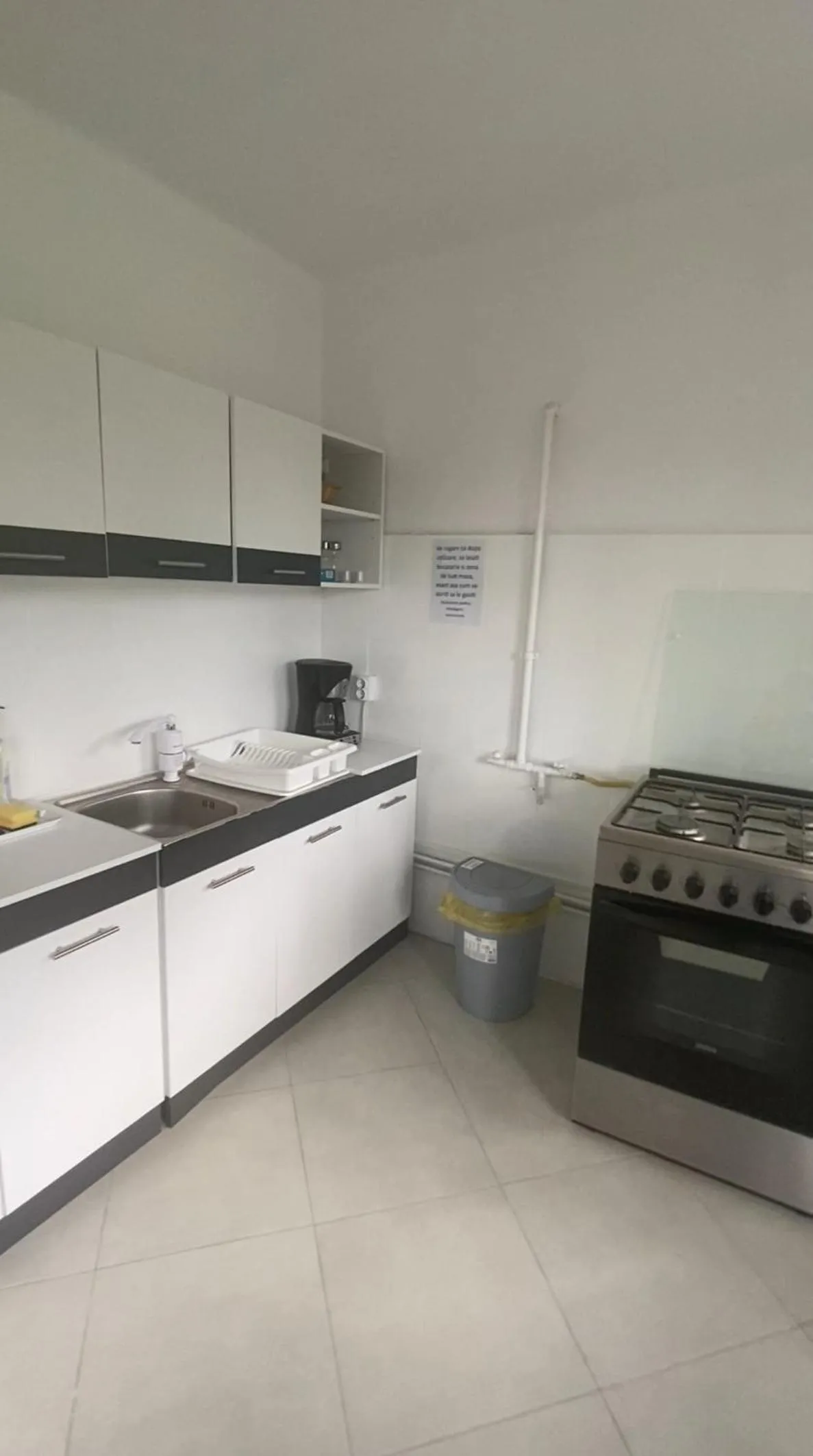 Communal kitchen in Vila Onix