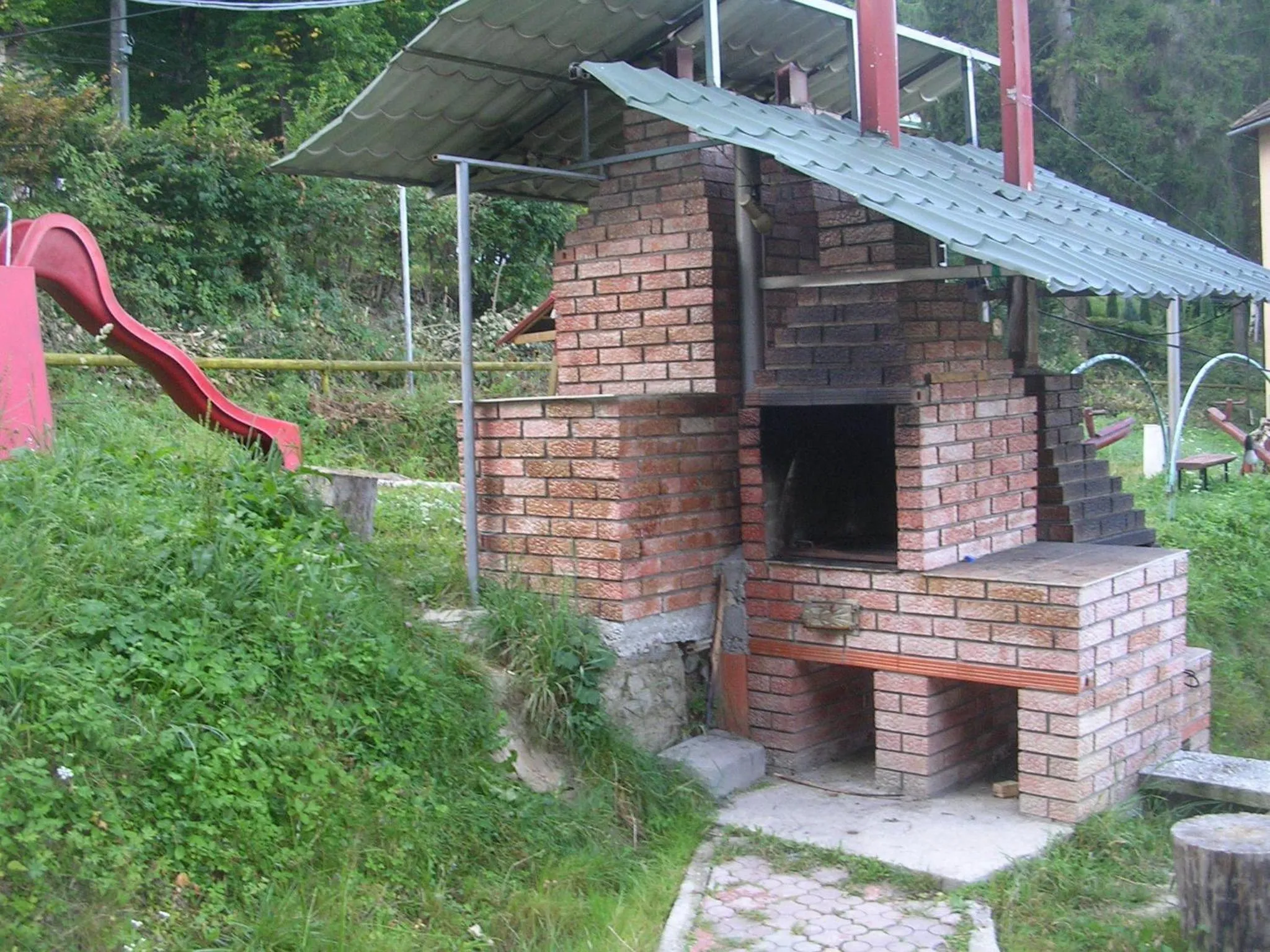 BBQ facilities in Vila Onix