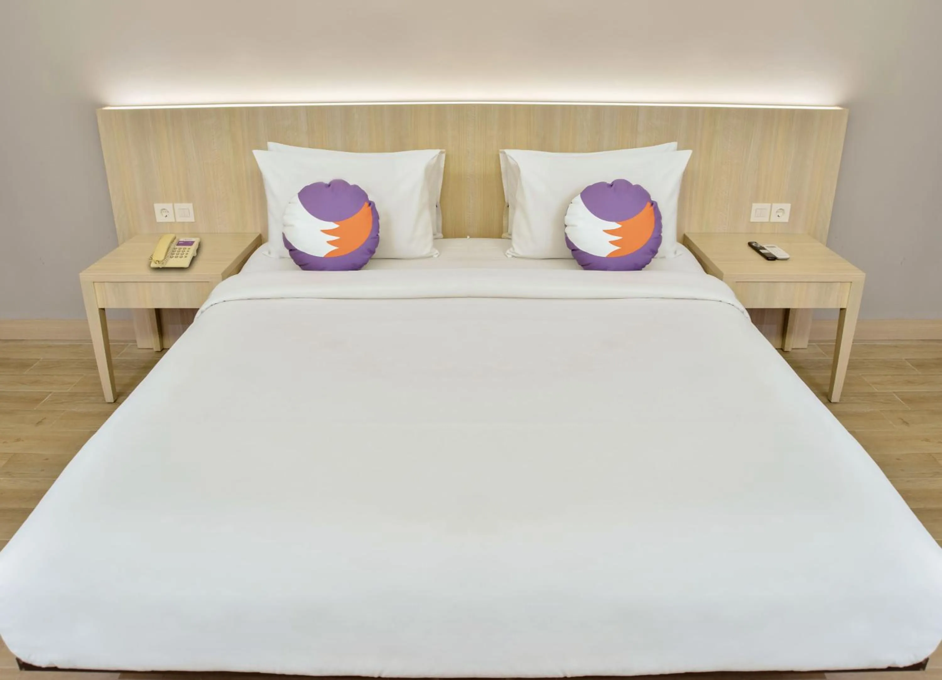 Bedroom, Bed in FOX Hotel Gorontalo