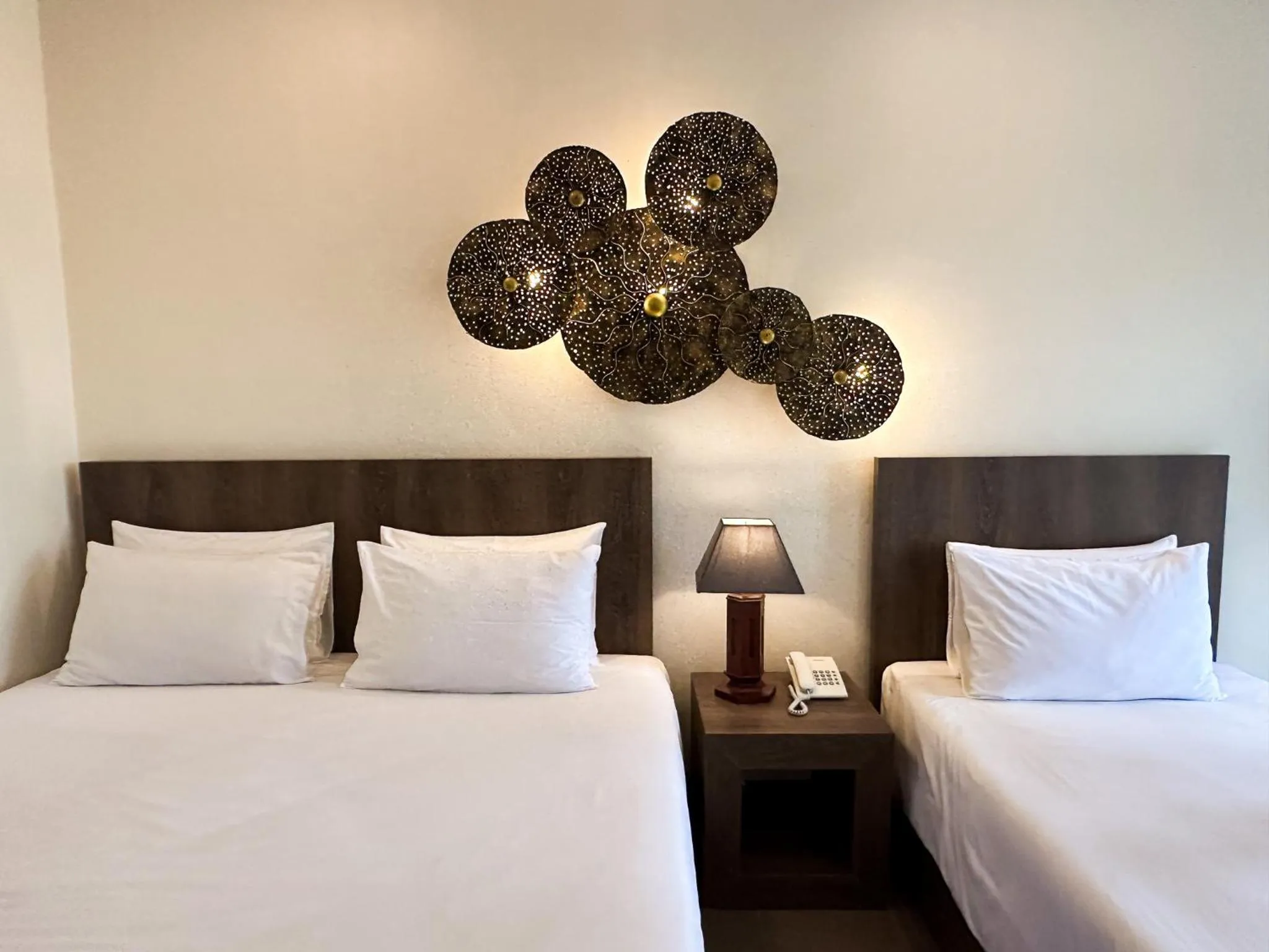 Bed in YouDee Hotel Patong - formerly Meir Jarr Hotel Patong