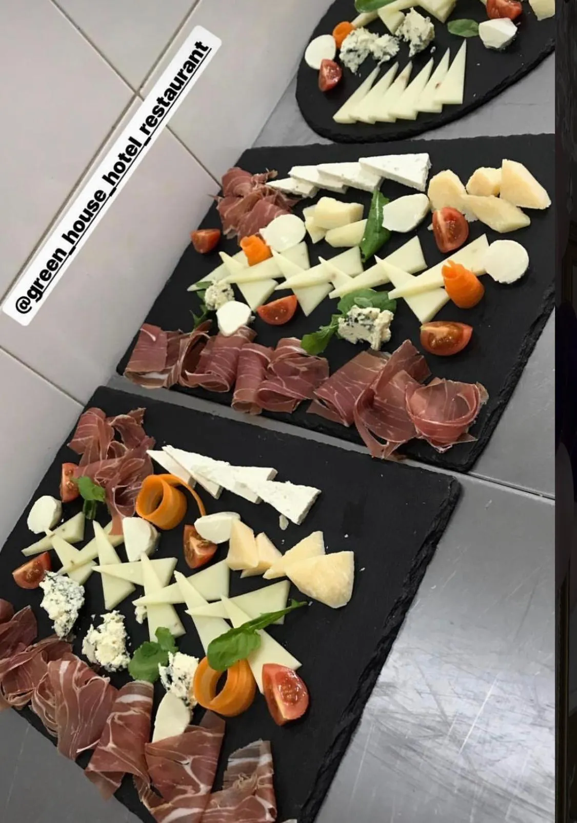 Breakfast in Green House Hotel & Restaurant