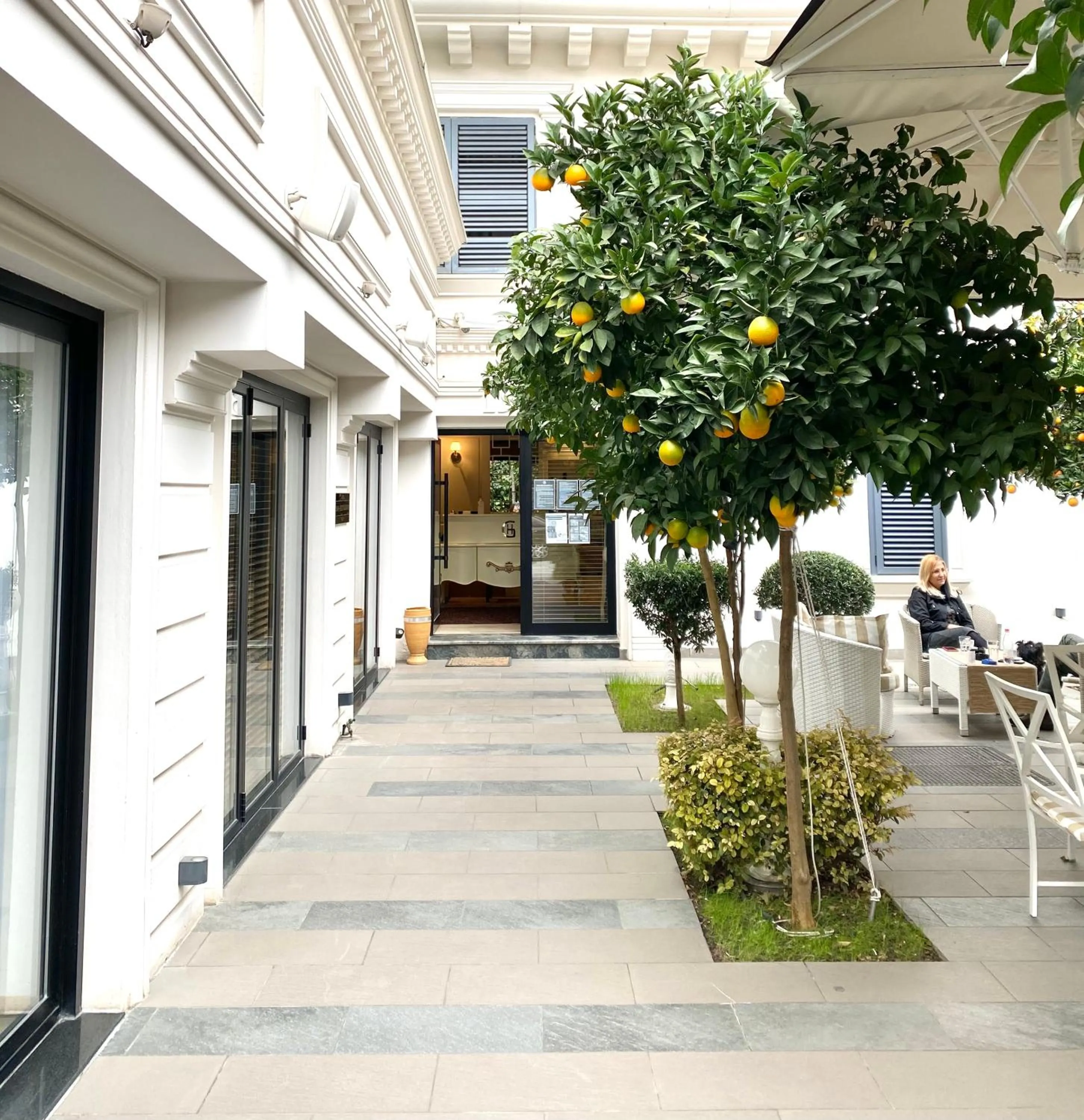 Green House Hotel & Restaurant