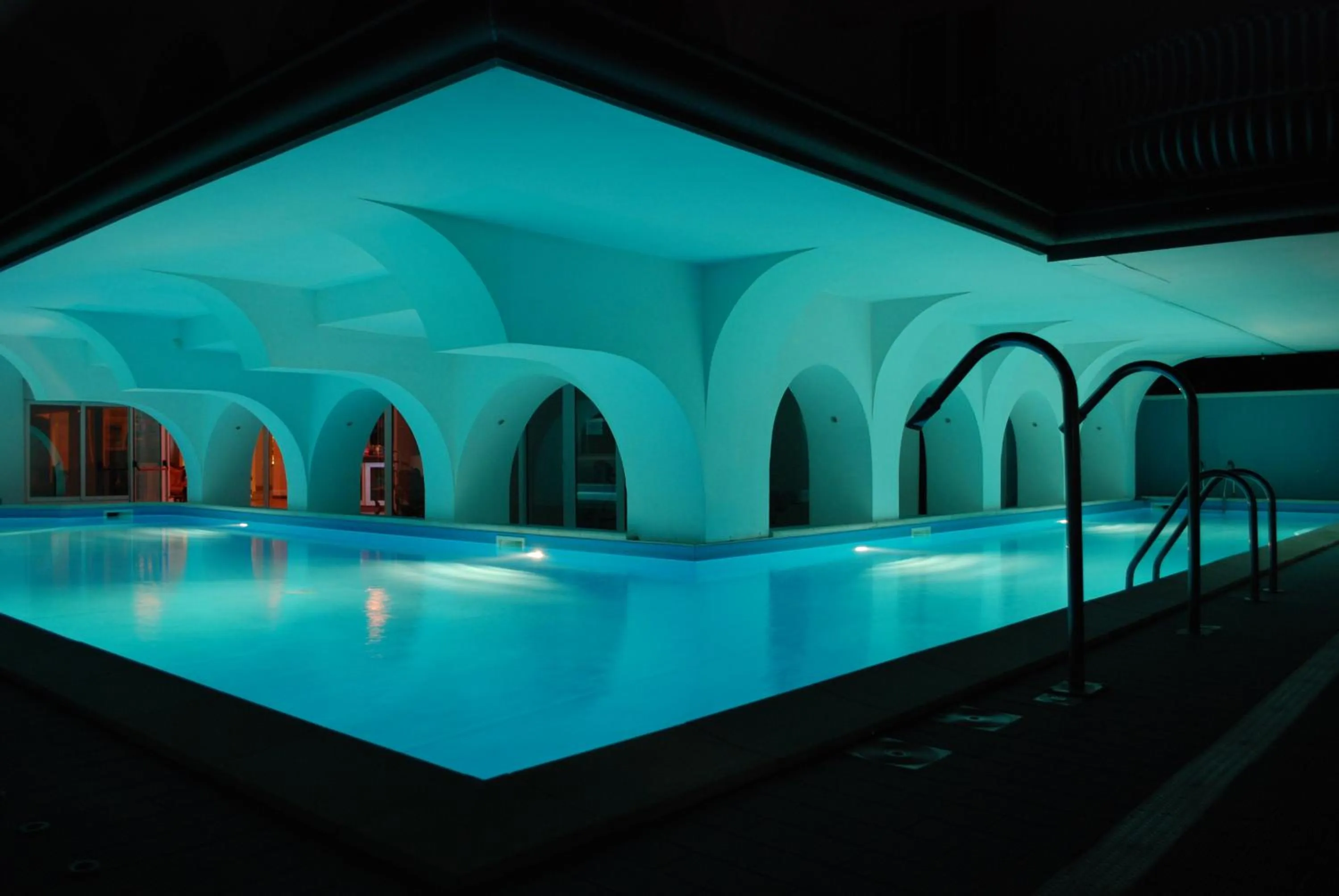 Swimming pool in Hotel Mayflower