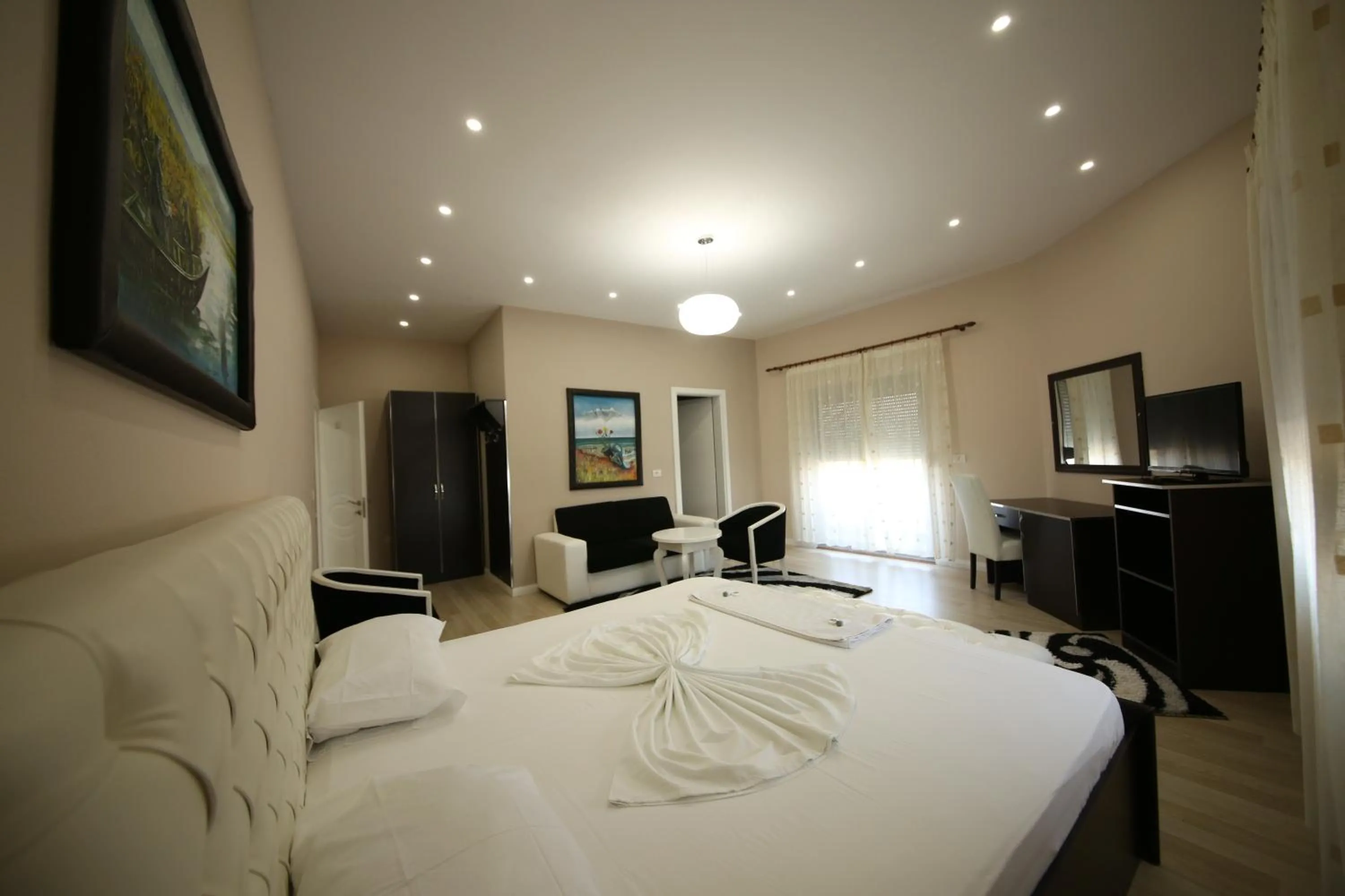 Bed in Hotel Holiday