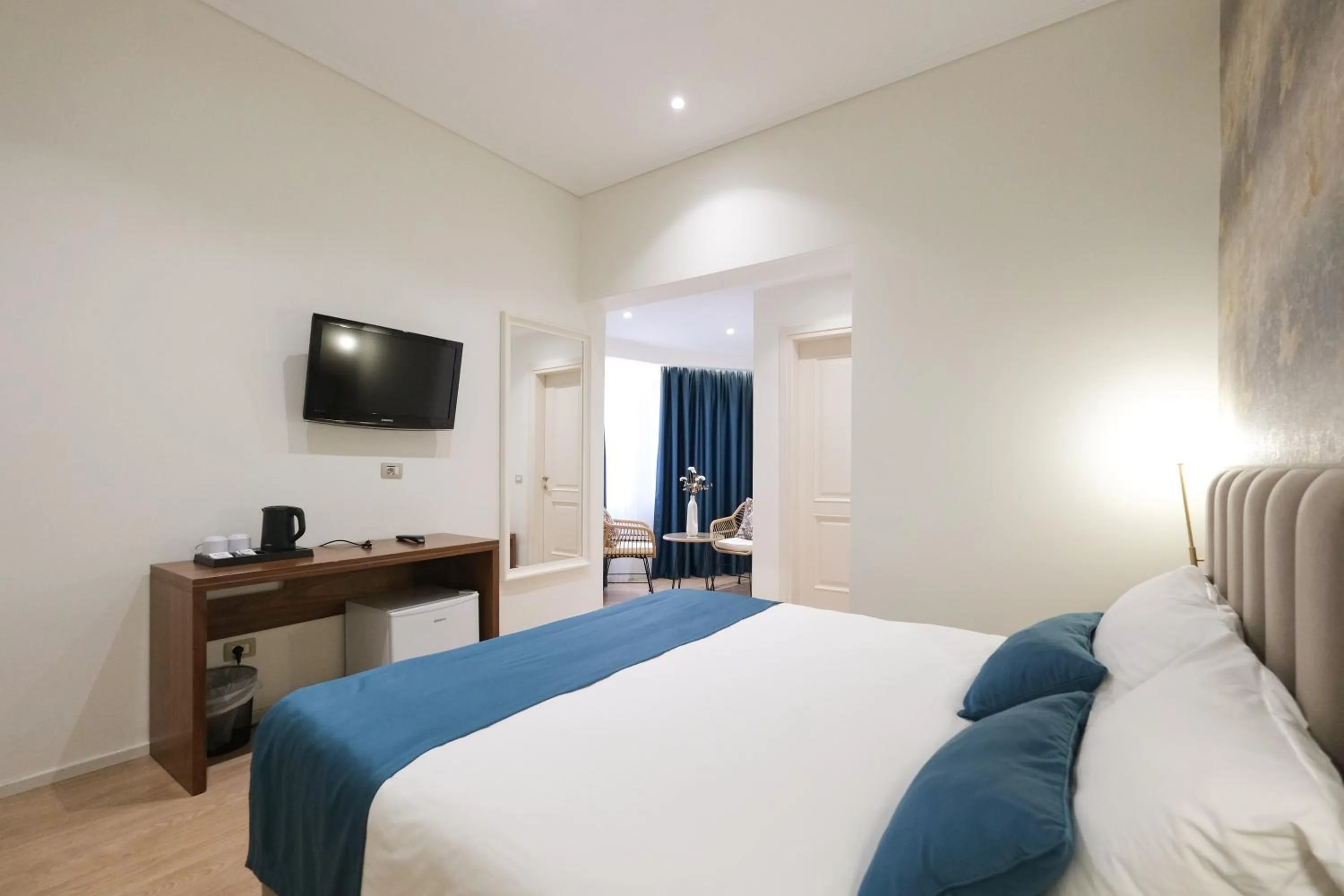 Bedroom, Bed in Golden City Hotel , Tirana