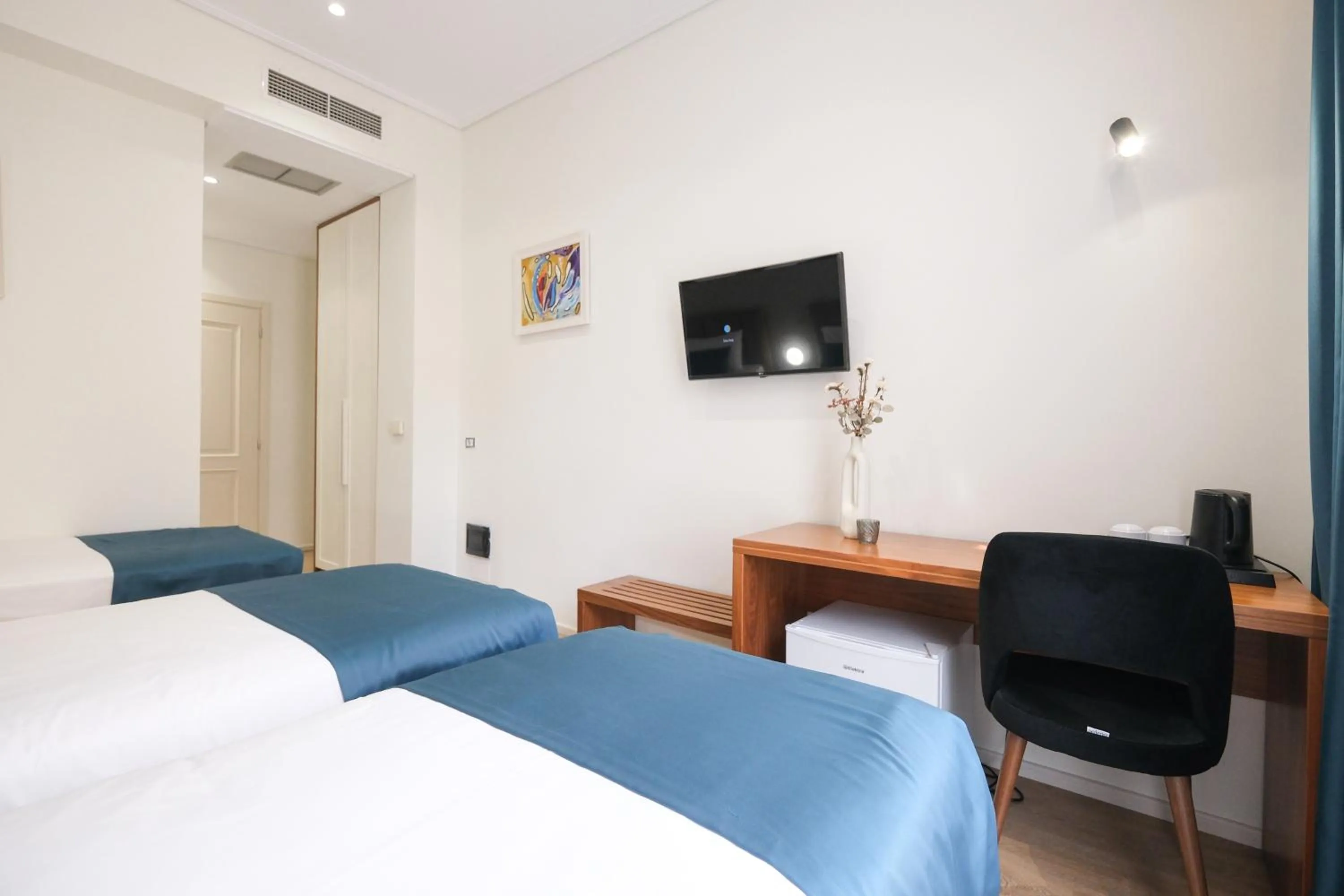 Bedroom, Bed in Golden City Hotel , Tirana