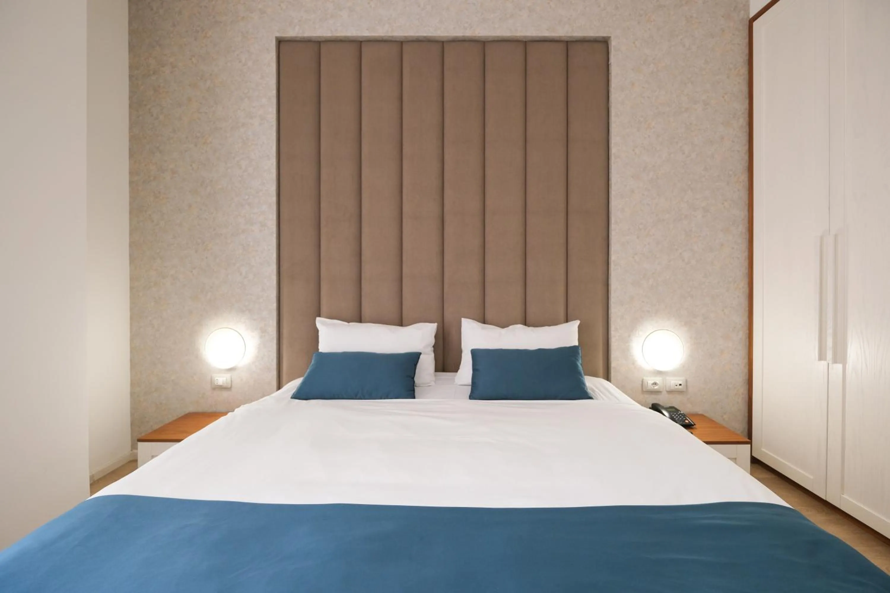 Bedroom, Bed in Golden City Hotel , Tirana