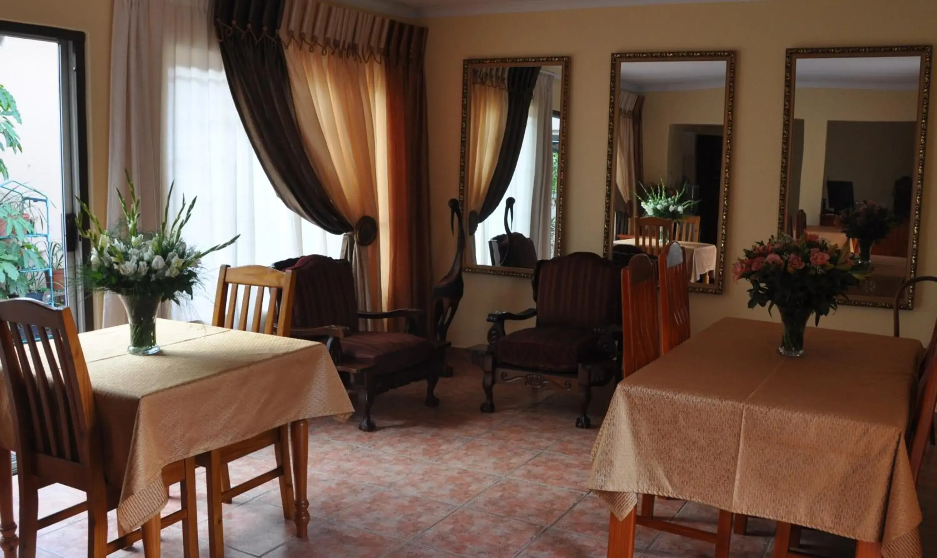 Restaurant/places to eat in Pilgrims Delight Guest House Restaurant/places to eat in Pilgrims Delight Guest House