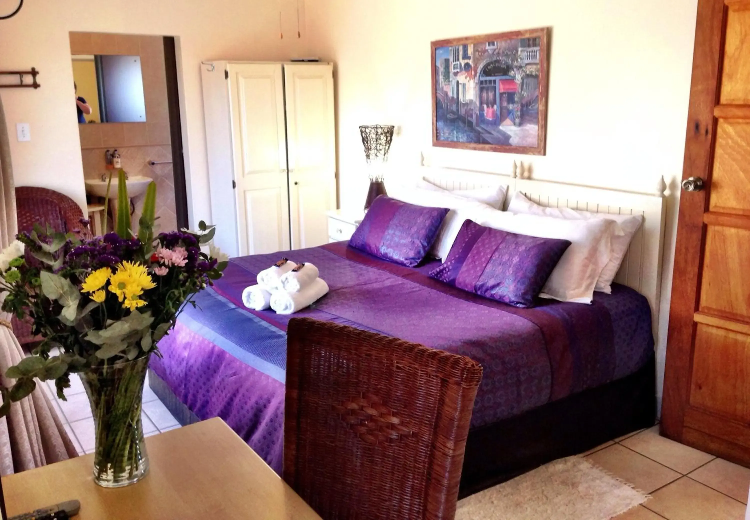 Bedroom, Bed in Pilgrims Delight Guest House Bedroom, Bed in Pilgrims Delight Guest House