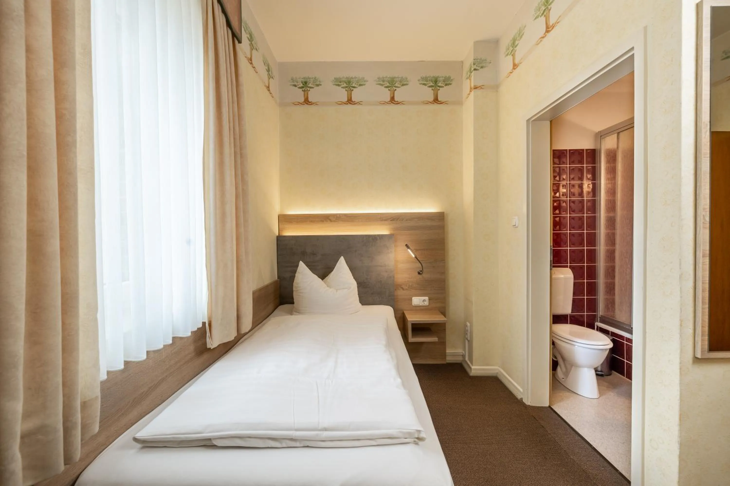 Bed in Hotel-Restaurant Sälzerhof