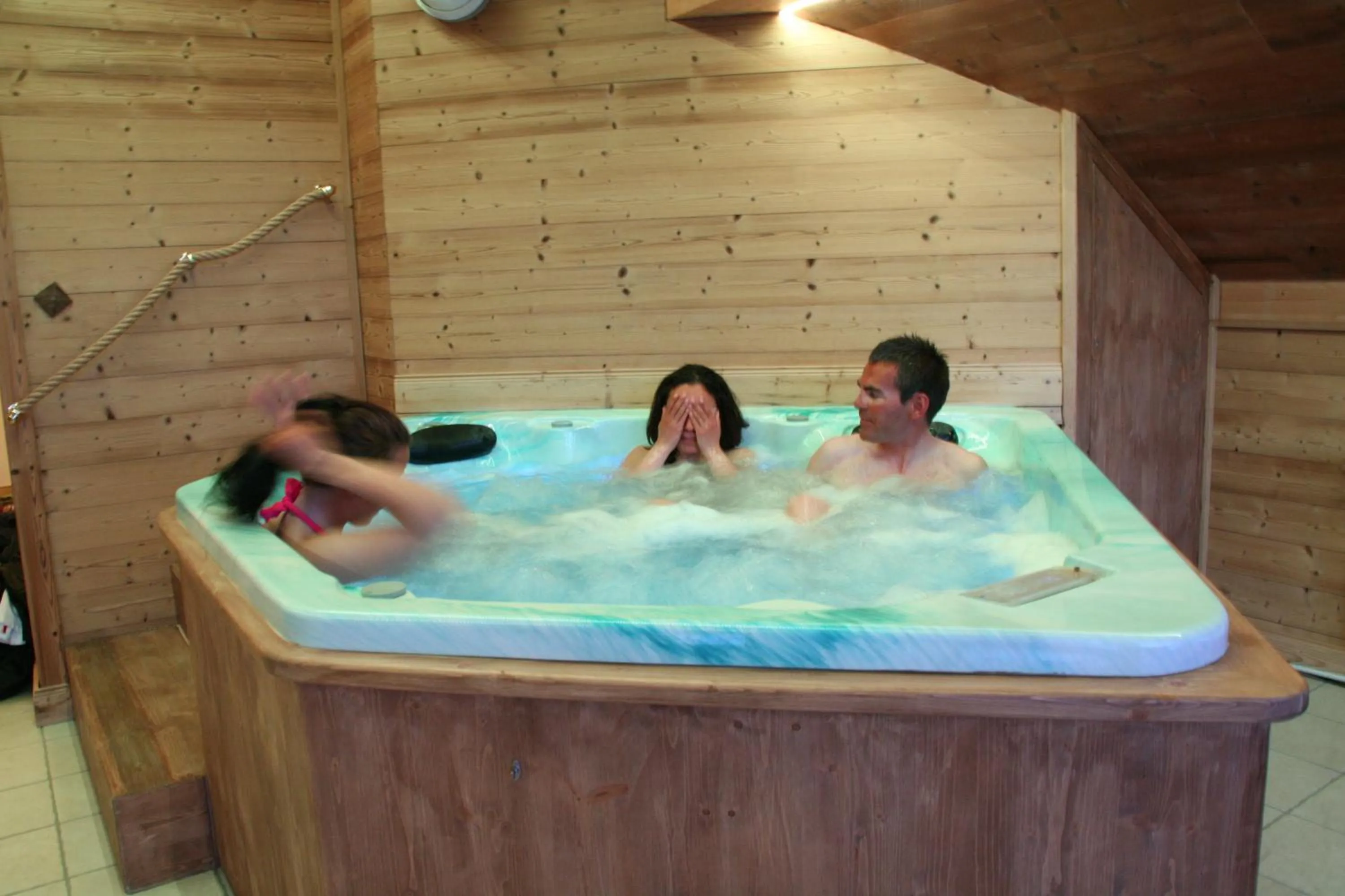 Hot Tub in Chalet-Hôtel Le Beausoleil, The Originals Relais