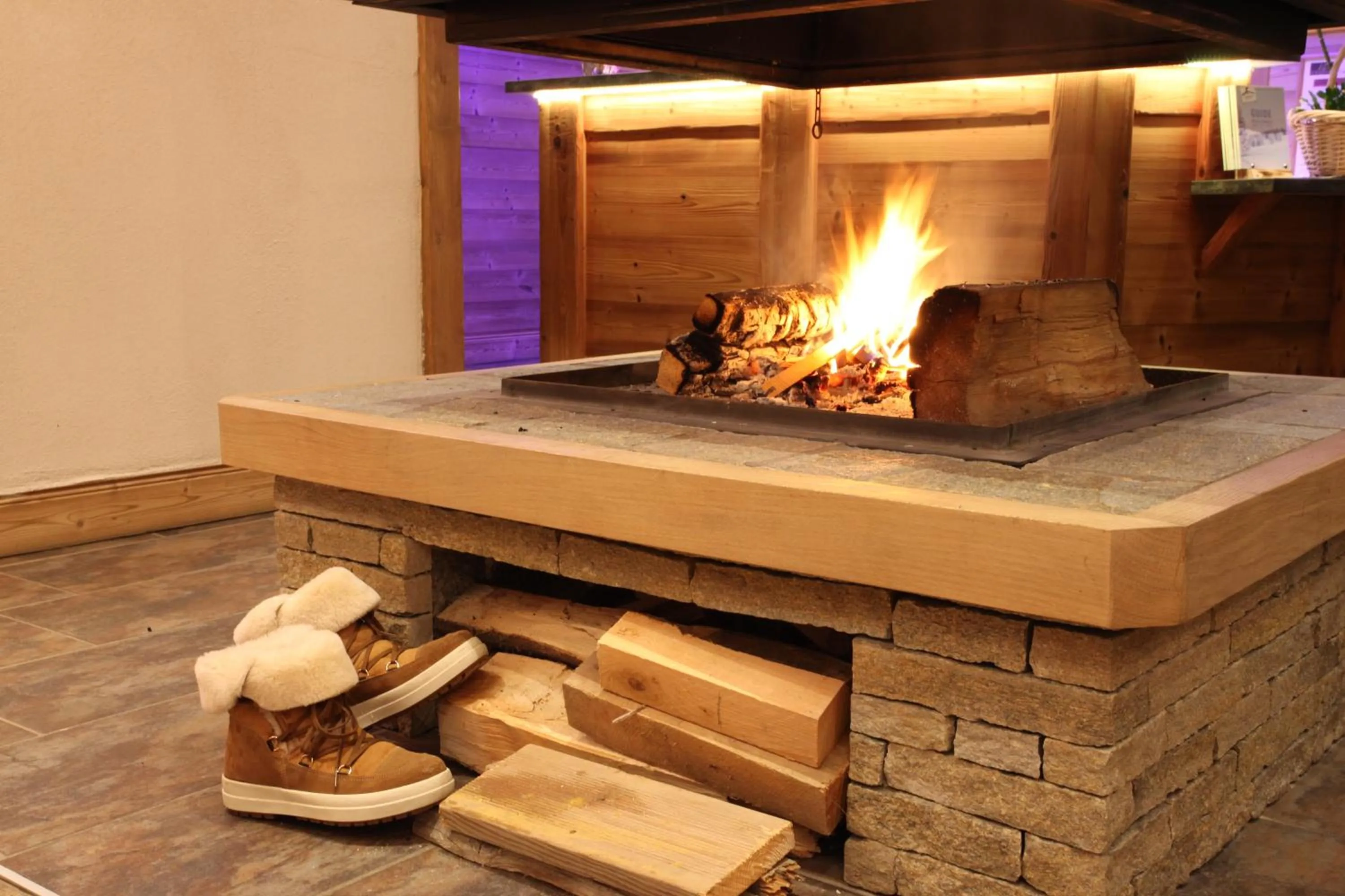 Decorative detail in Chalet-Hôtel Le Beausoleil, The Originals Relais