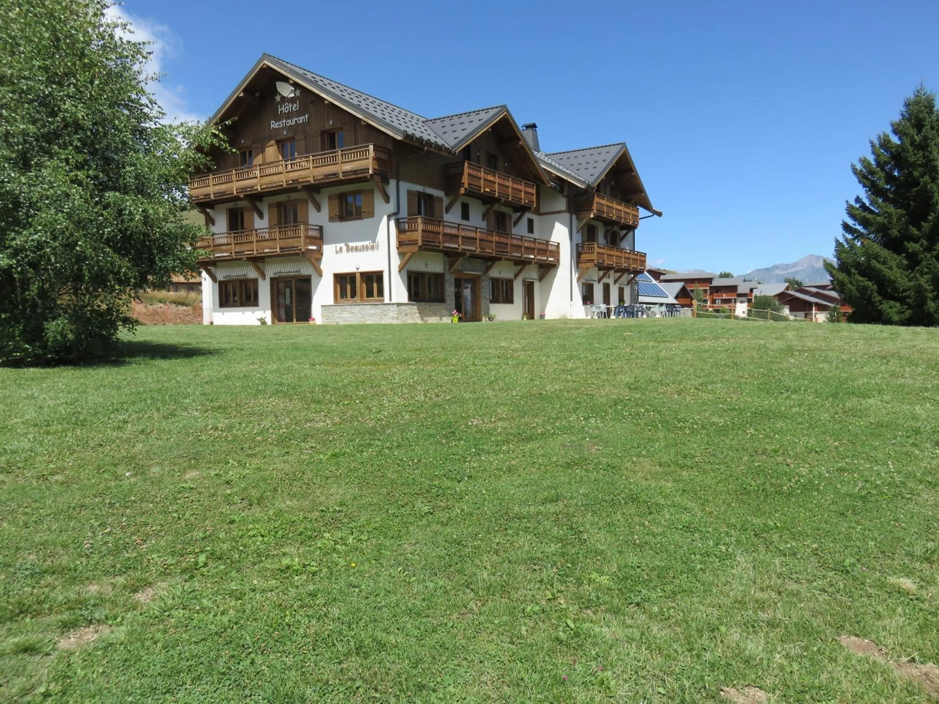 Facade/entrance in Chalet-Hôtel Le Beausoleil, The Originals Relais