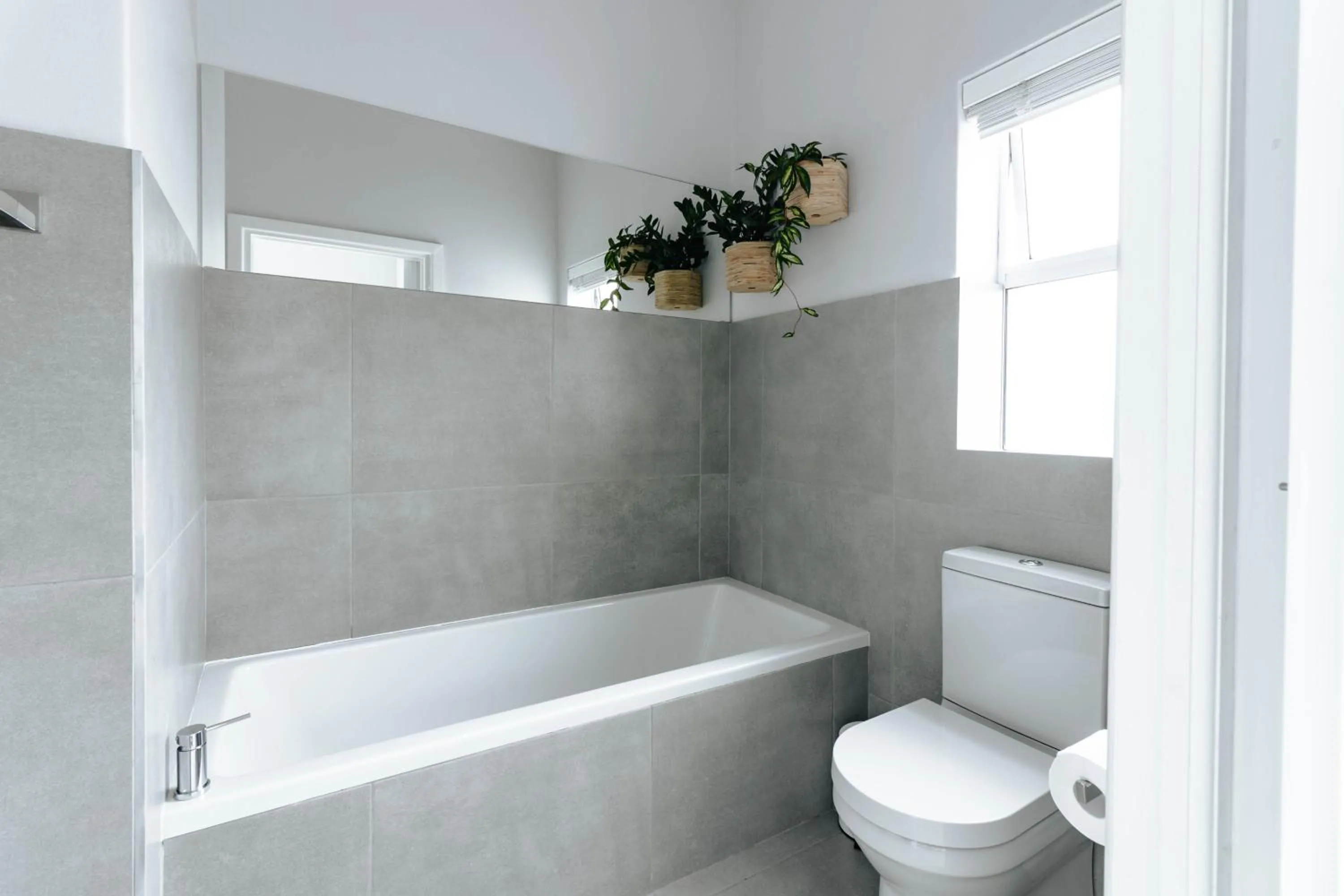 Bathroom in Kingswood Manor No.17