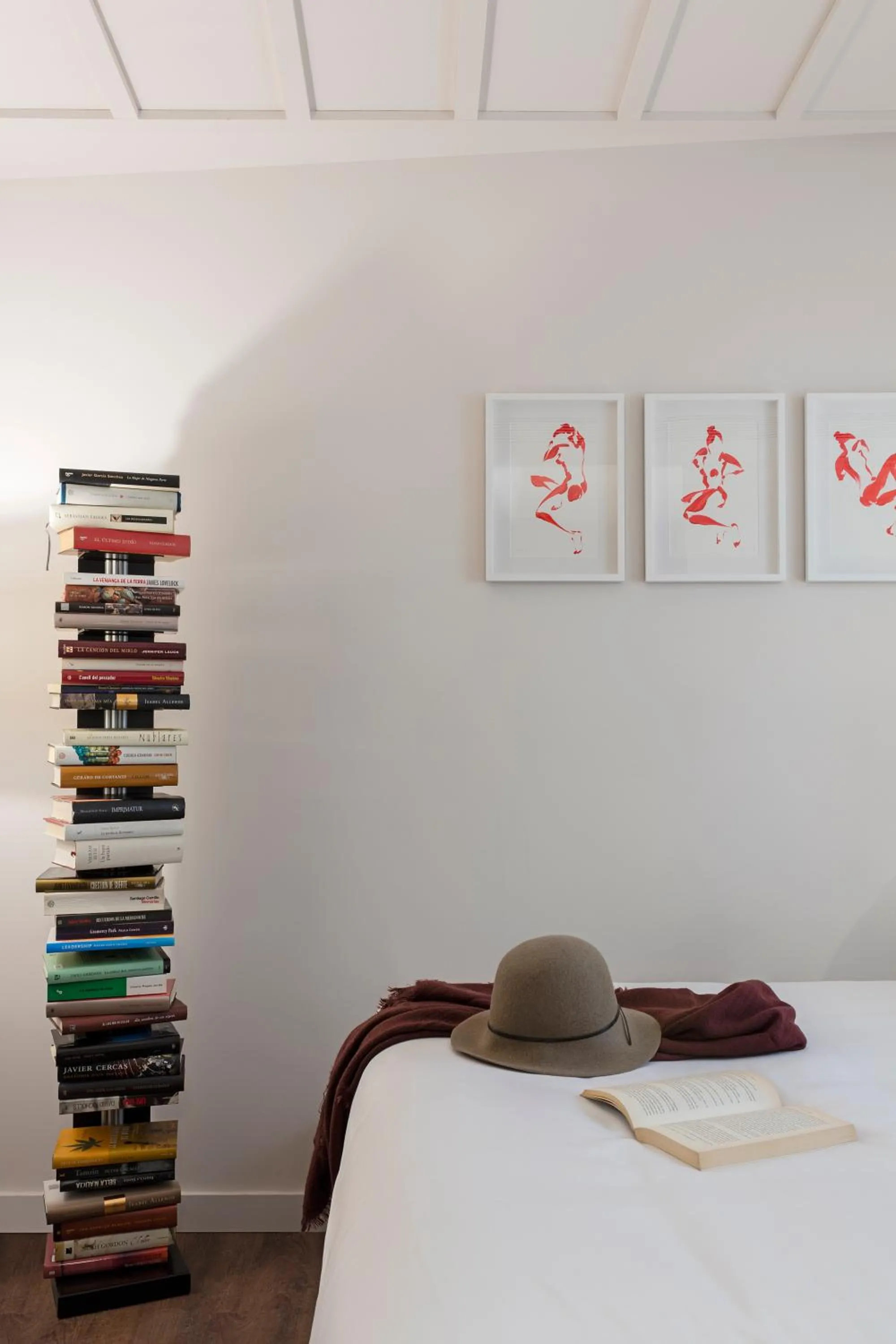 Bed in Yurbban Ramblas Boutique Hotel