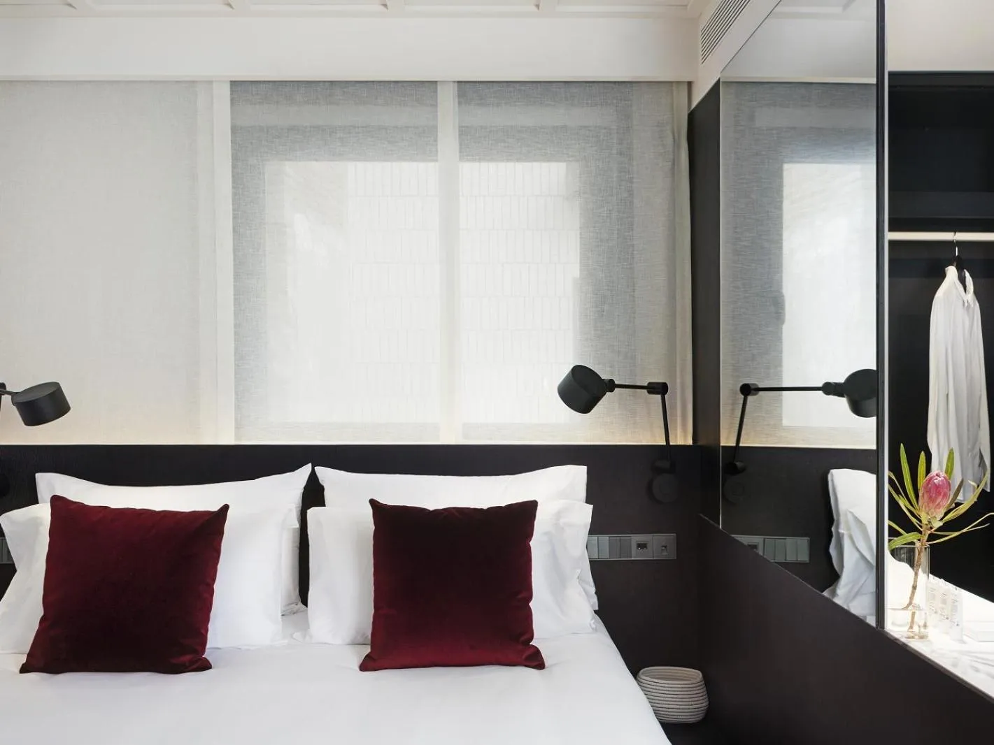 Bedroom, Bed in Yurbban Ramblas Boutique Hotel