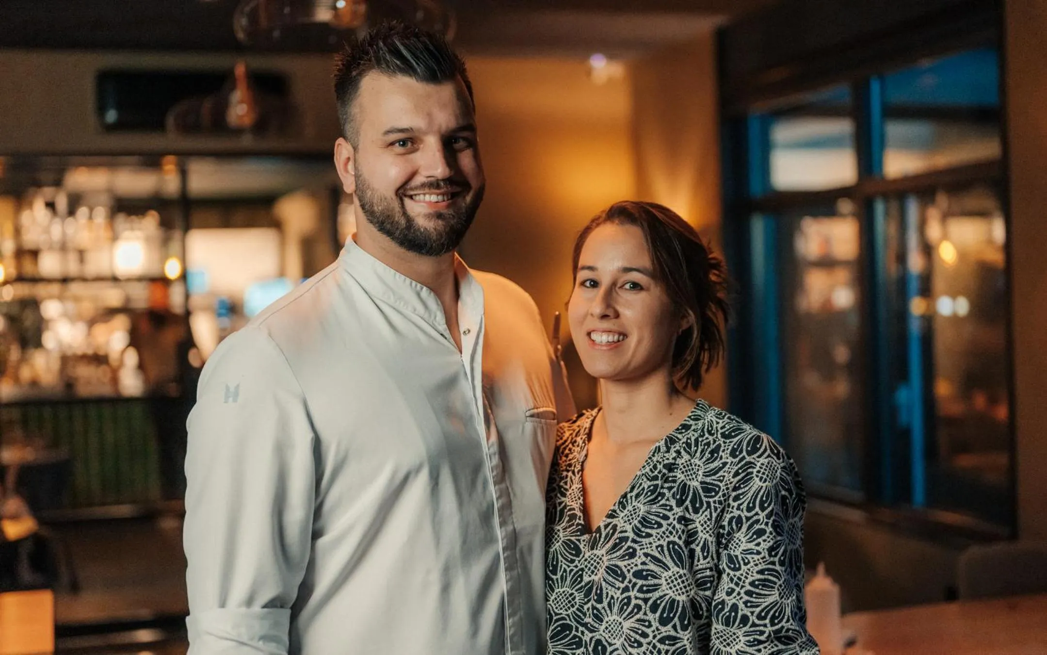 People in LUDIEK eten en slapen