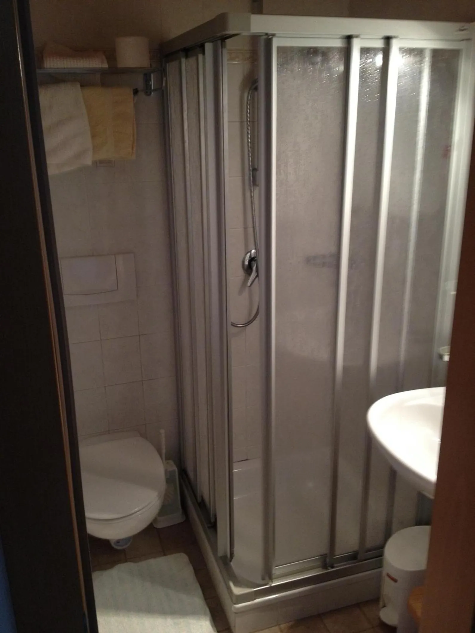 Shower in Garni Renzler