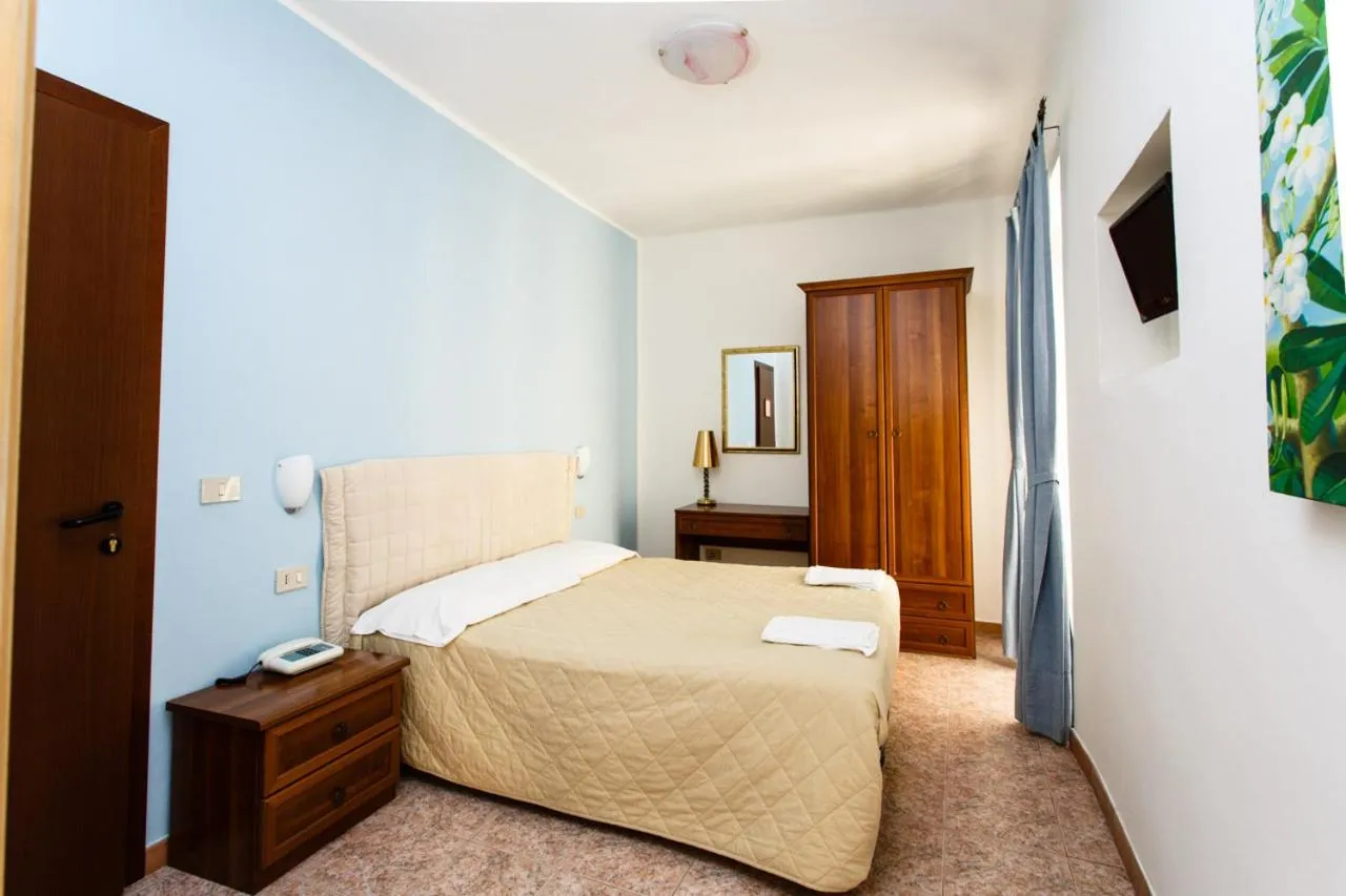 Photo of the whole room, Bed in Albergo Costa