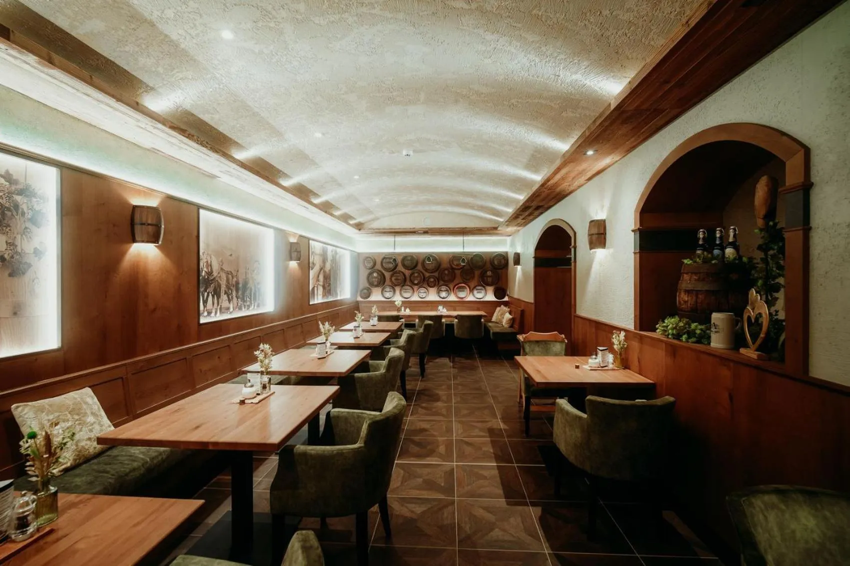 Restaurant/places to eat in Wellness- und Bierhotel Adam Bräu