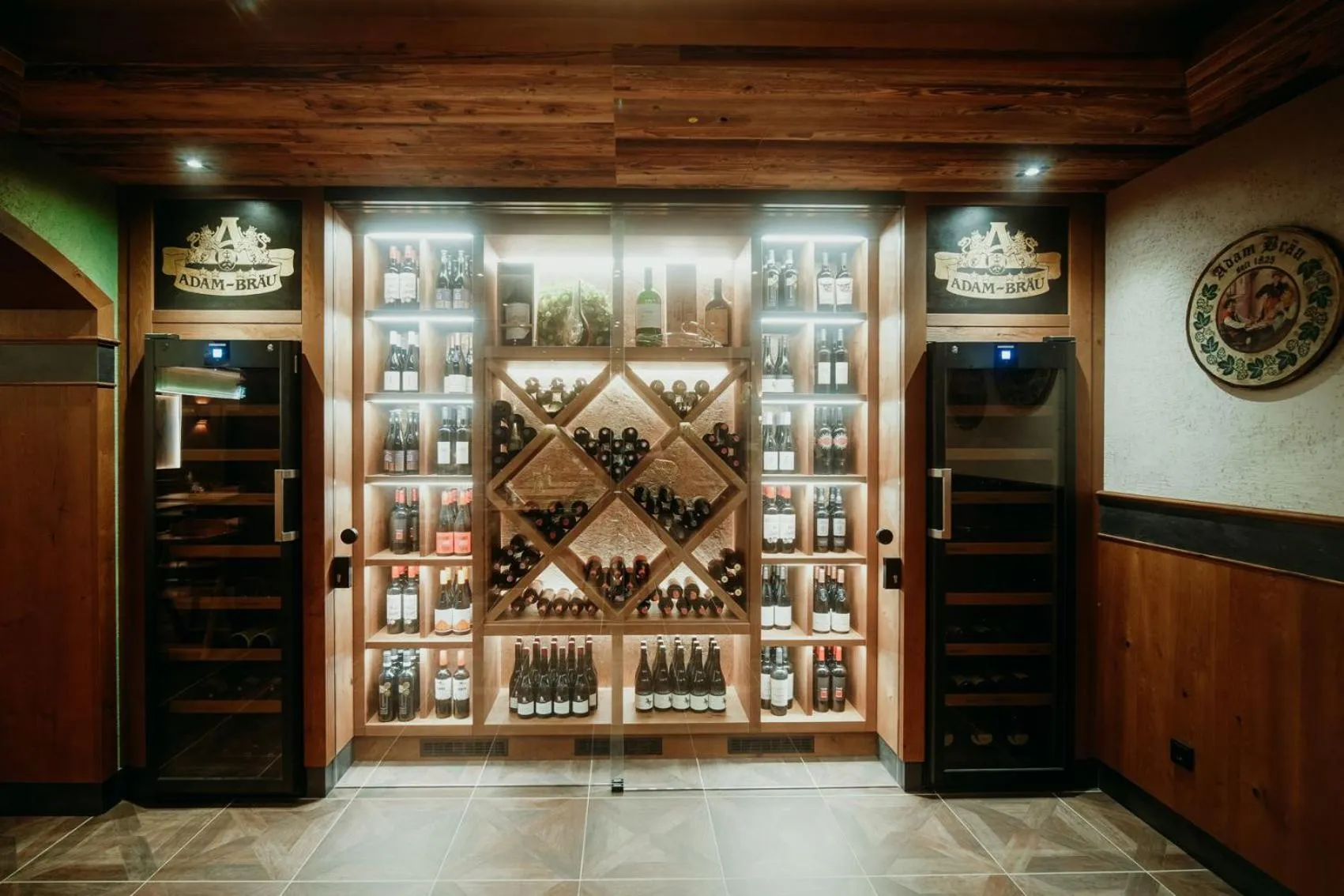 Restaurant/places to eat in Wellness- und Bierhotel Adam Bräu