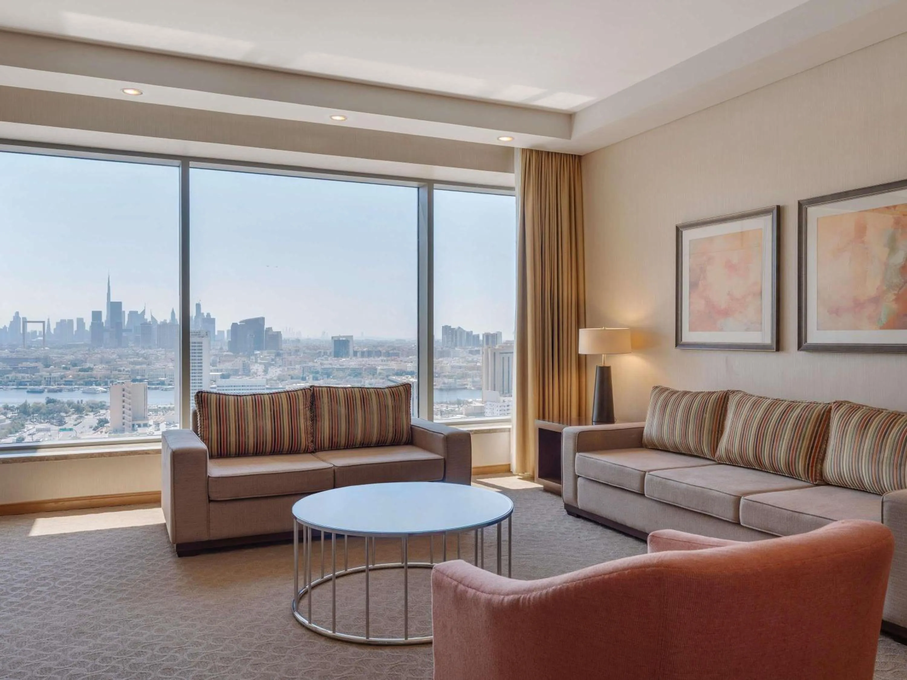 Photo of the whole room in Swissôtel Al Ghurair Dubai - Deira & Creek