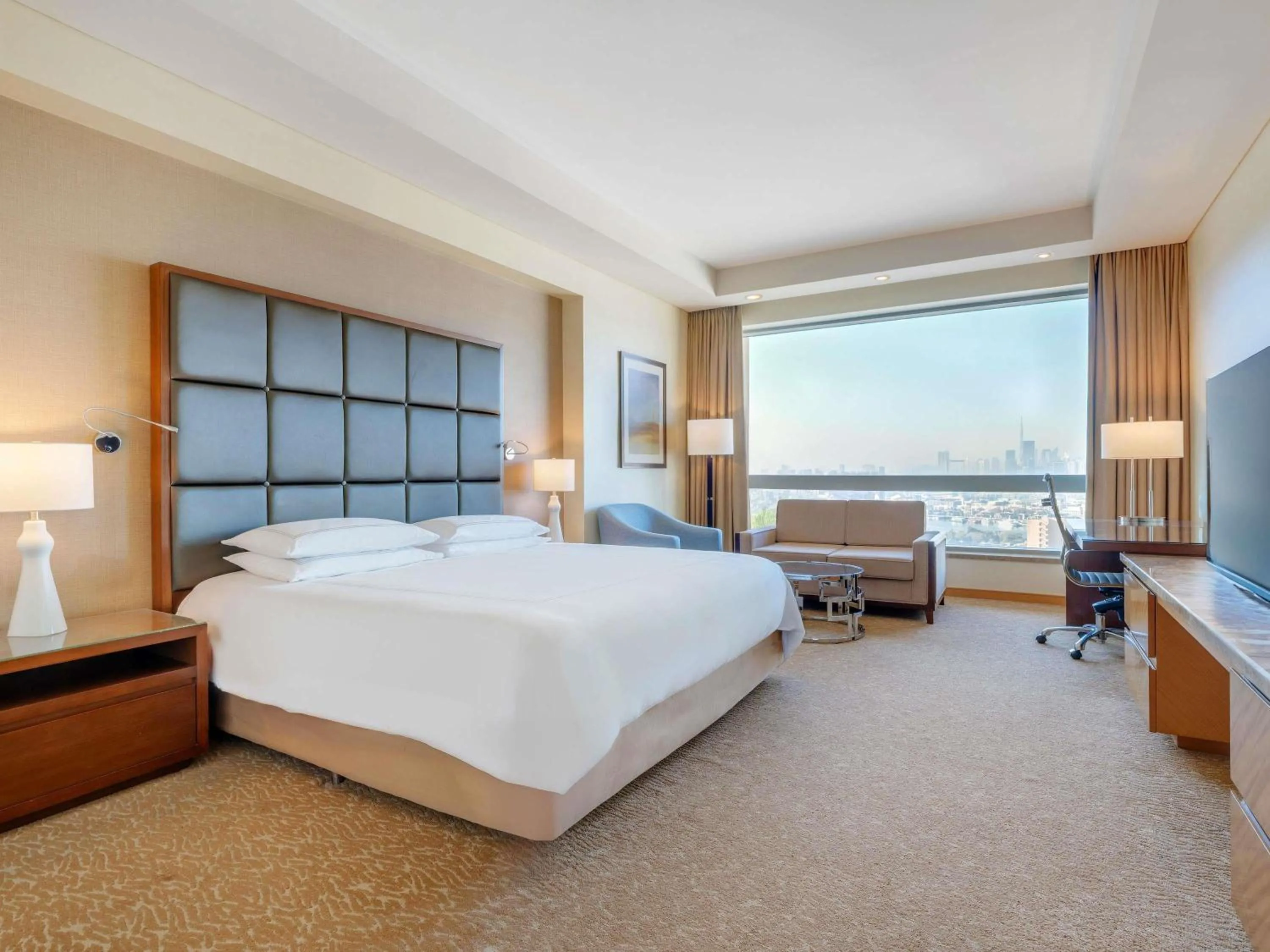 Bedroom, Bed in Swissôtel Al Ghurair Dubai - Deira & Creek