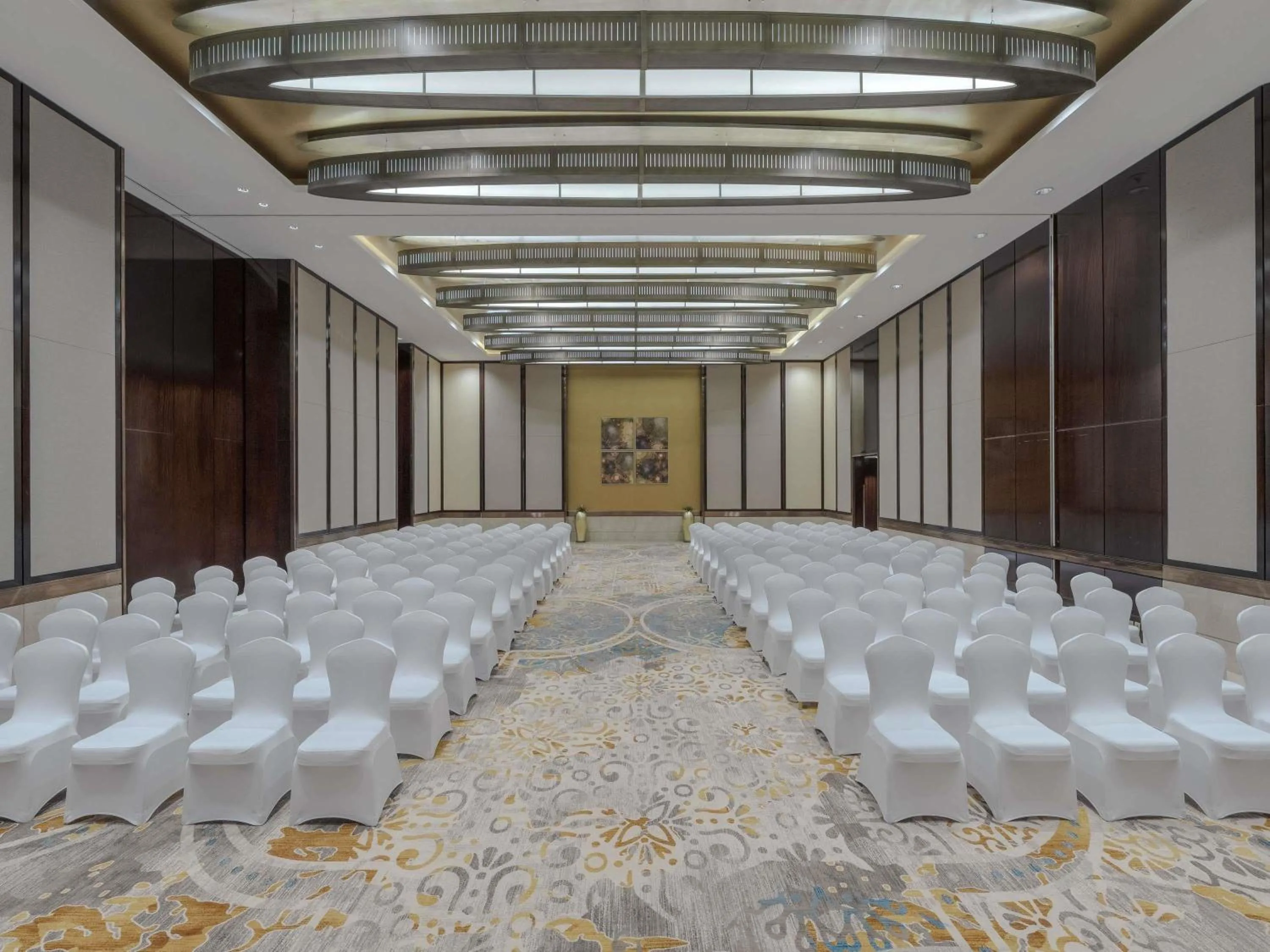 Meeting/conference room in Swissôtel Al Ghurair Dubai - Deira & Creek