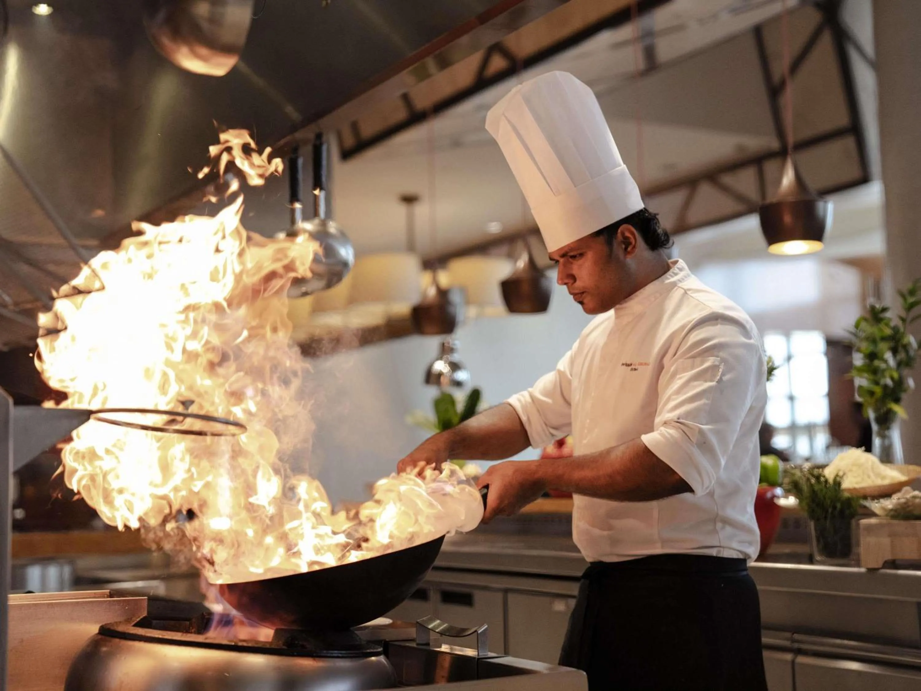 Restaurant/places to eat in Swissôtel Al Ghurair Dubai - Deira & Creek