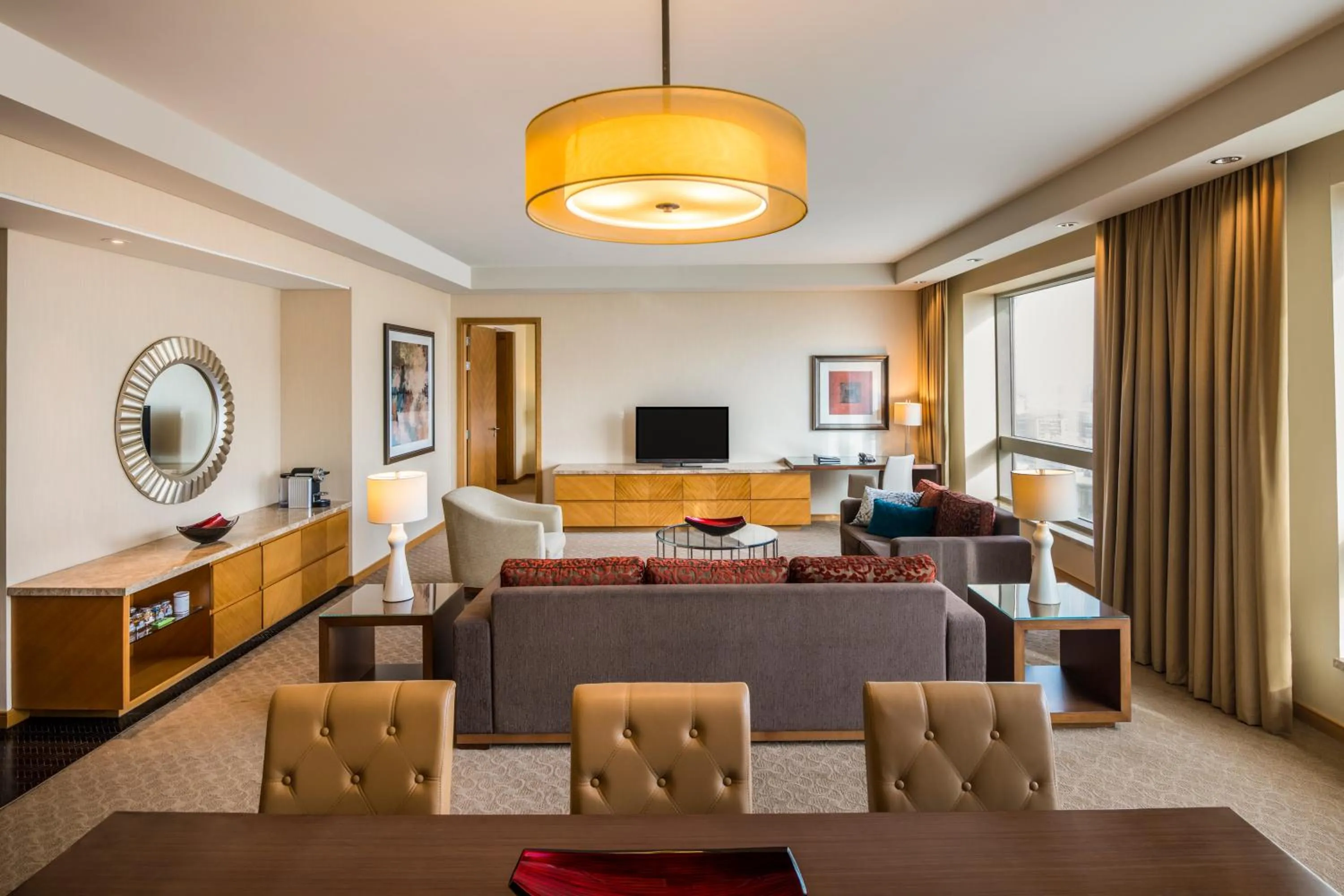 Photo of the whole room, Bed in Swissôtel Al Ghurair Dubai - Deira & Creek