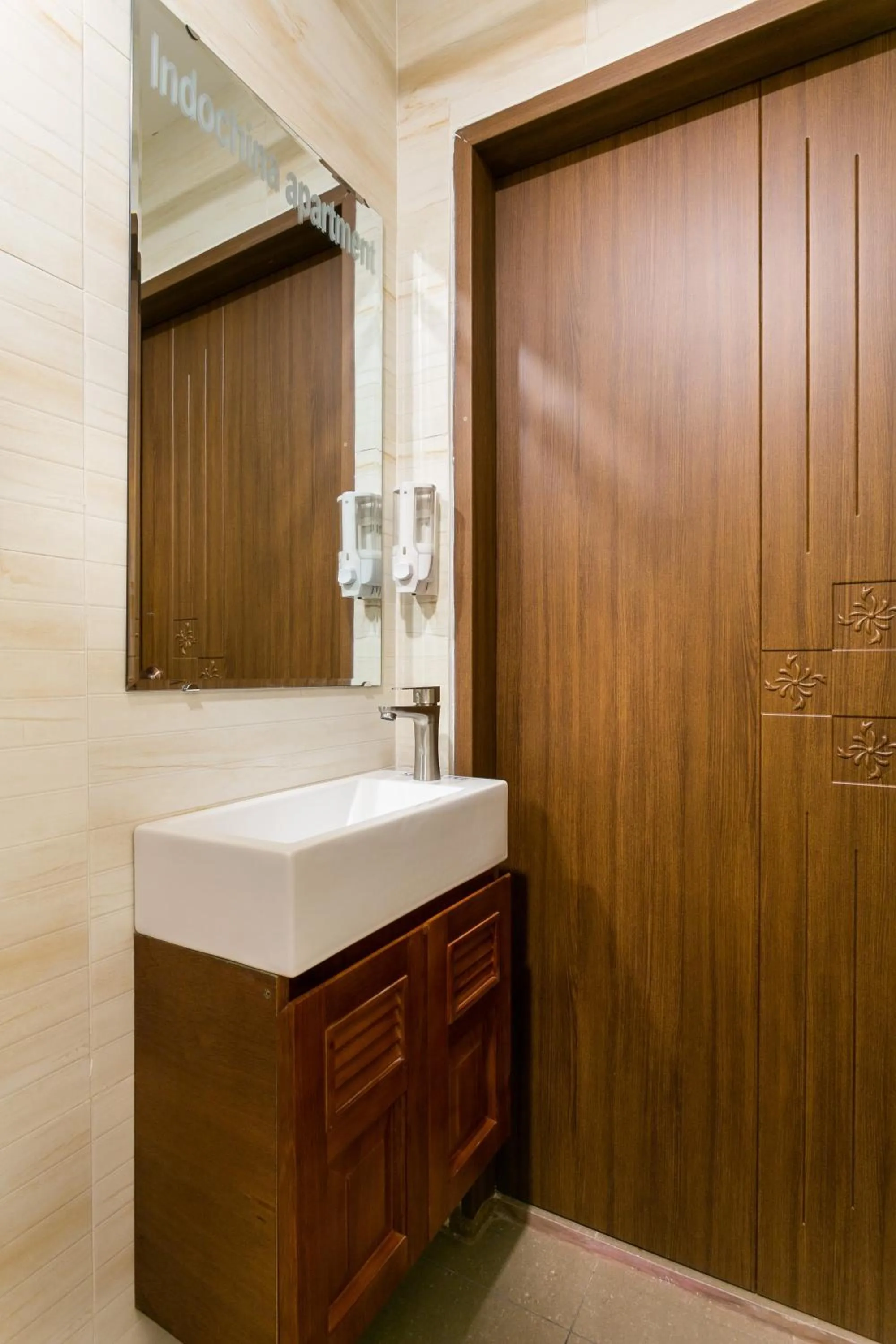 Bathroom in Indochine Ben Thanh Hotel & Apartments