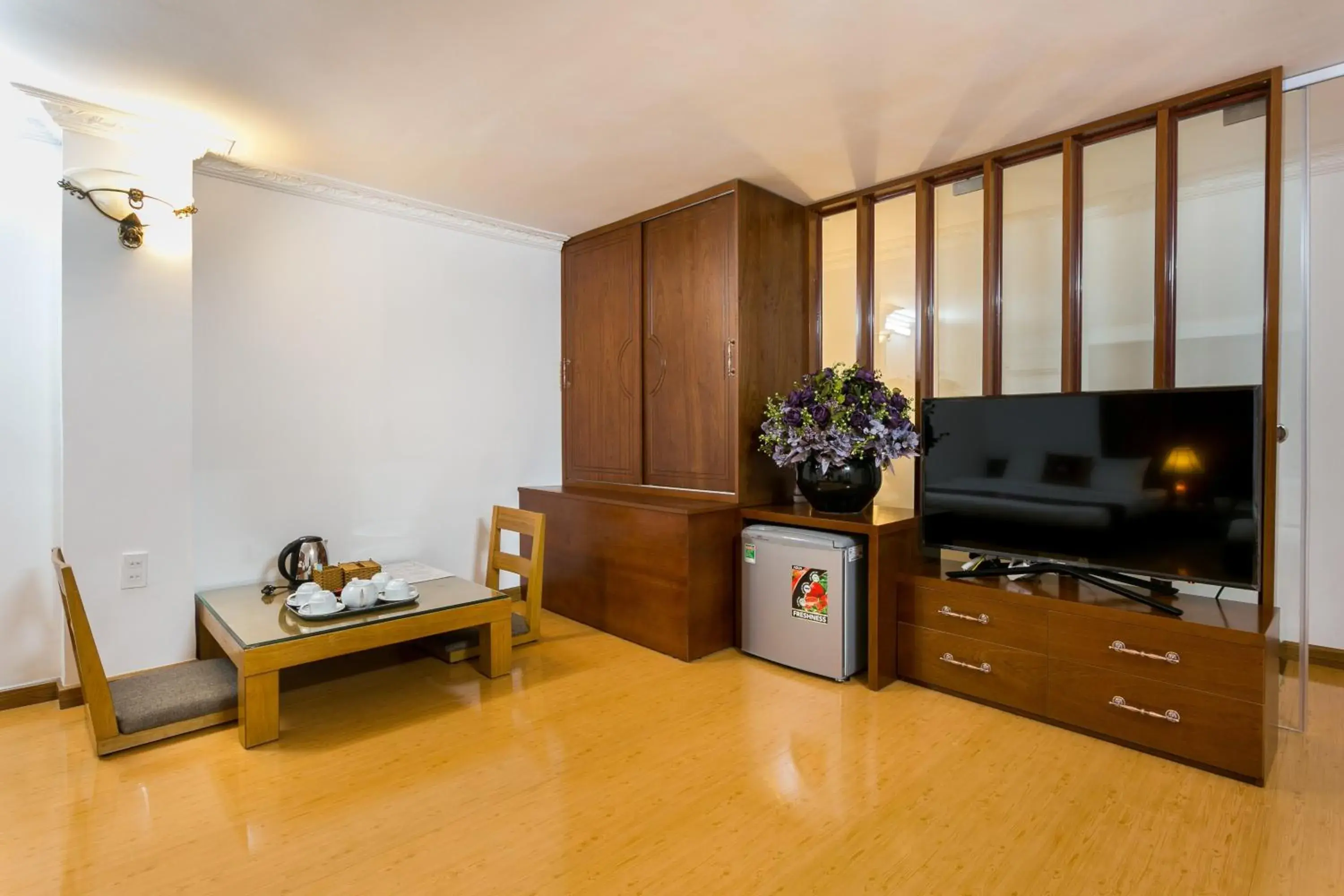 TV and multimedia in Indochine Ben Thanh Hotel & Apartments TV and multimedia in Indochine Ben Thanh Hotel & Apartments