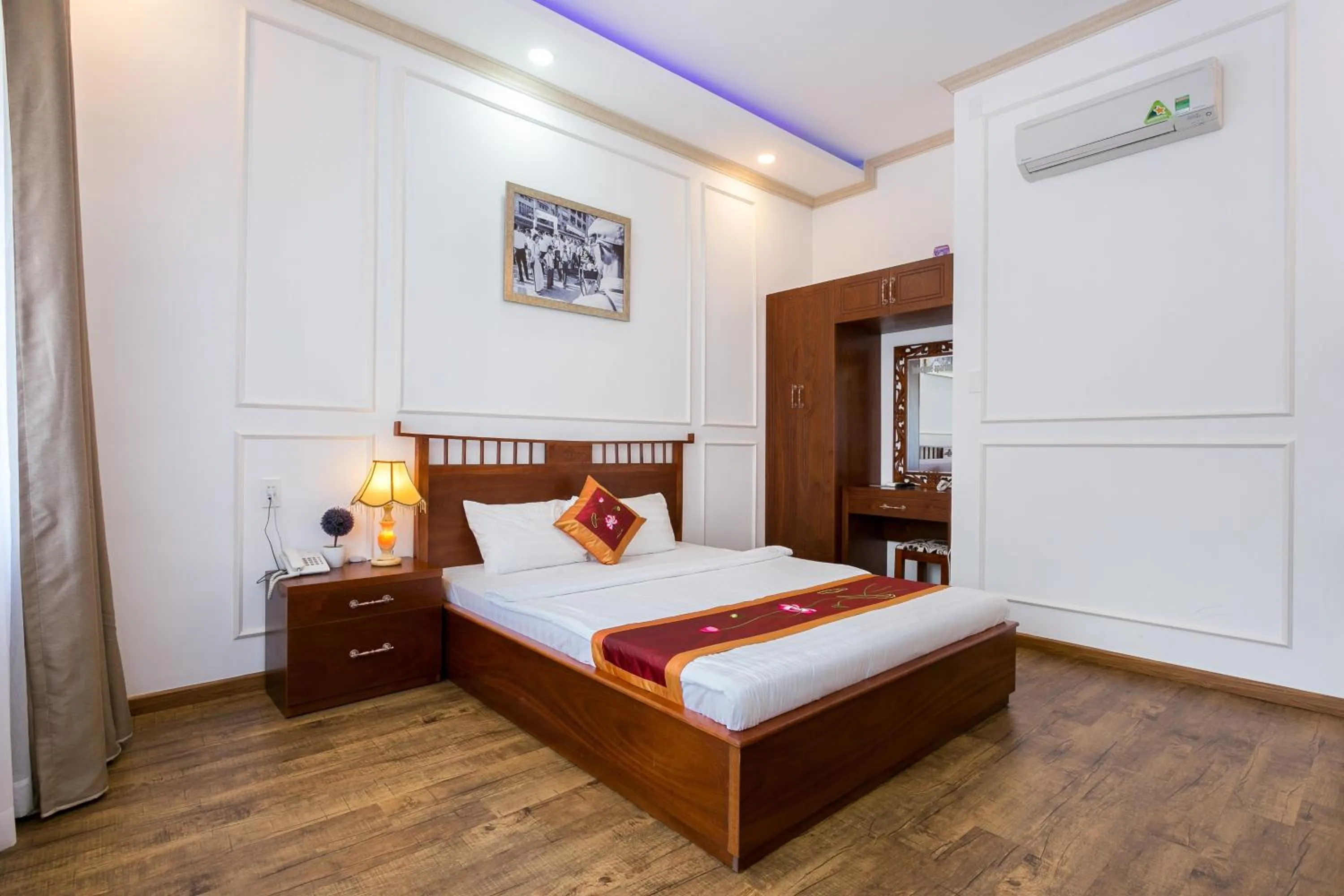 Photo of the whole room, Bed in Indochine Ben Thanh Hotel & Apartments