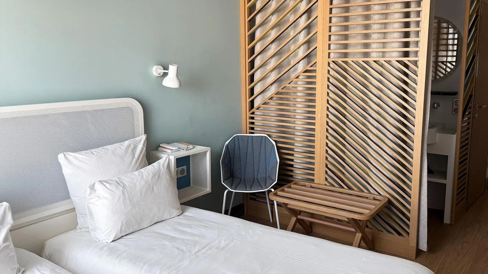 Bed in OKKO Hotels Paris Gare de l'Est