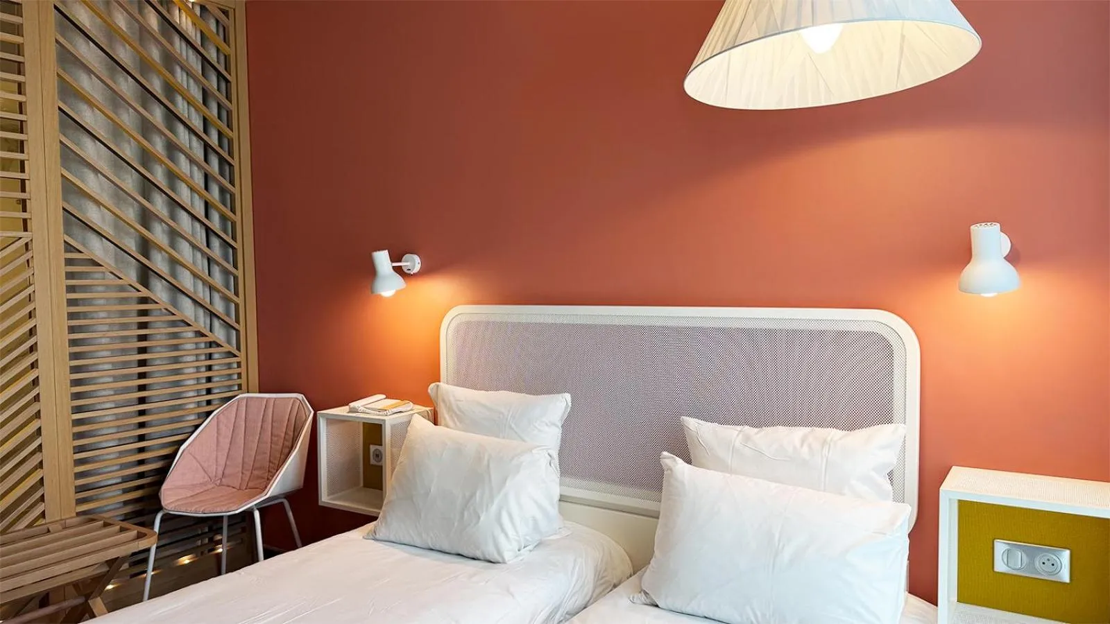 Bed in OKKO Hotels Paris Gare de l'Est