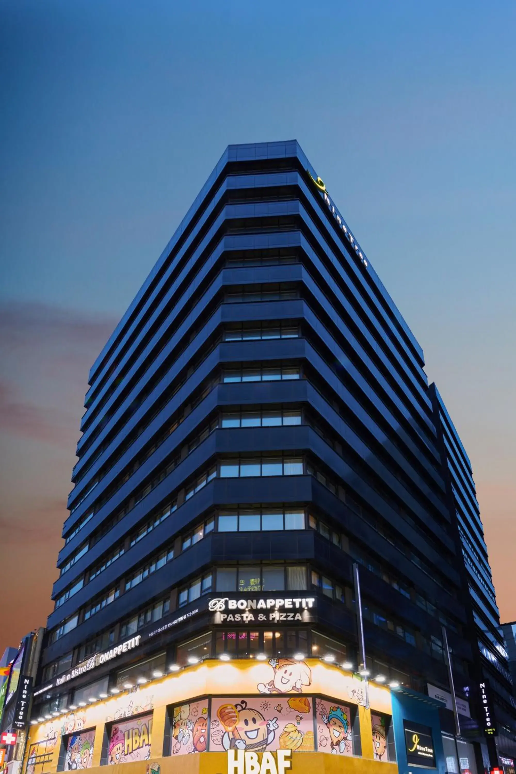 Property building in Nine Tree by Parnas Seoul Myeongdong 1 Property building in Nine Tree by Parnas Seoul Myeongdong 1