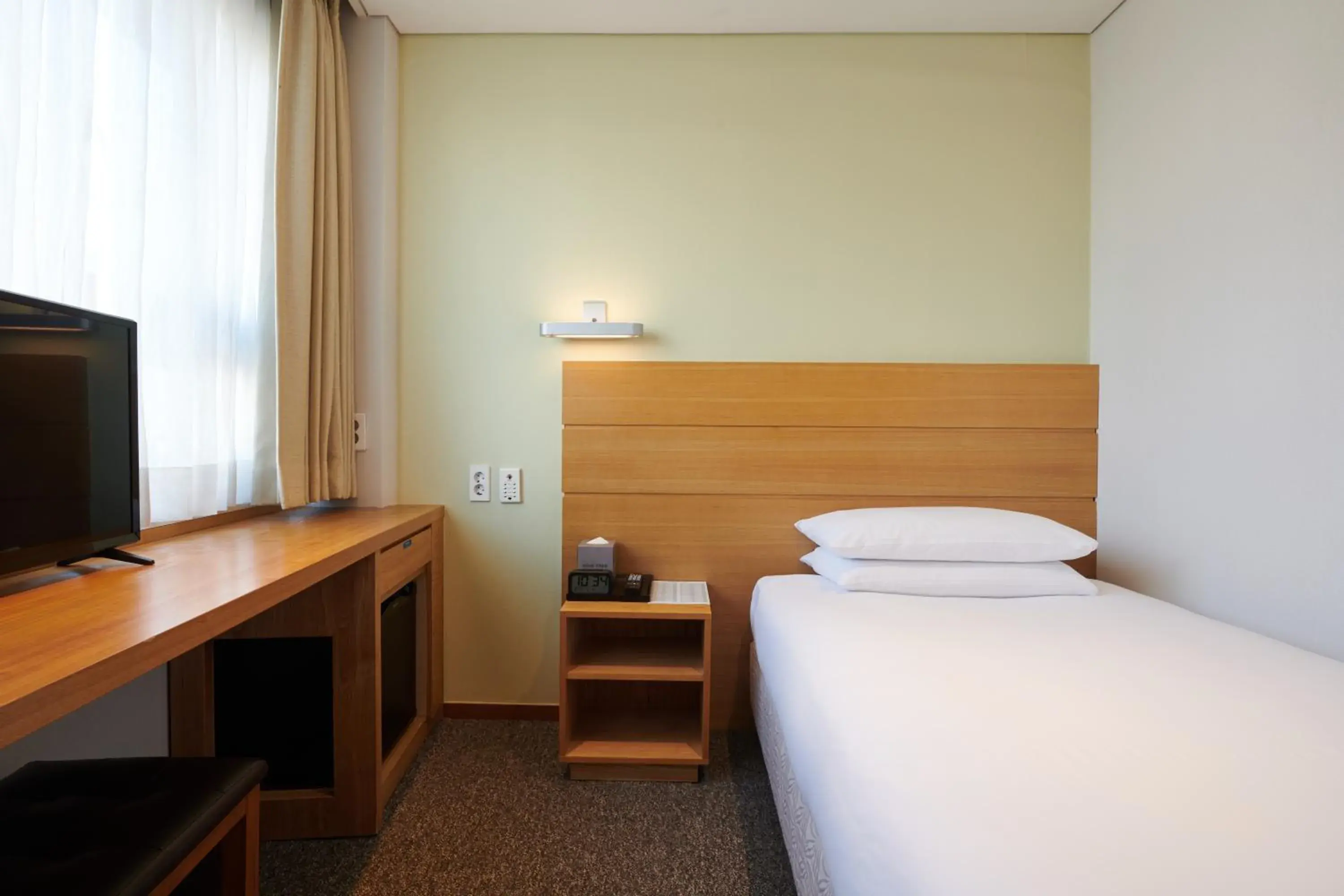 Bed in Nine Tree by Parnas Seoul Myeongdong 1 Bed in Nine Tree by Parnas Seoul Myeongdong 1