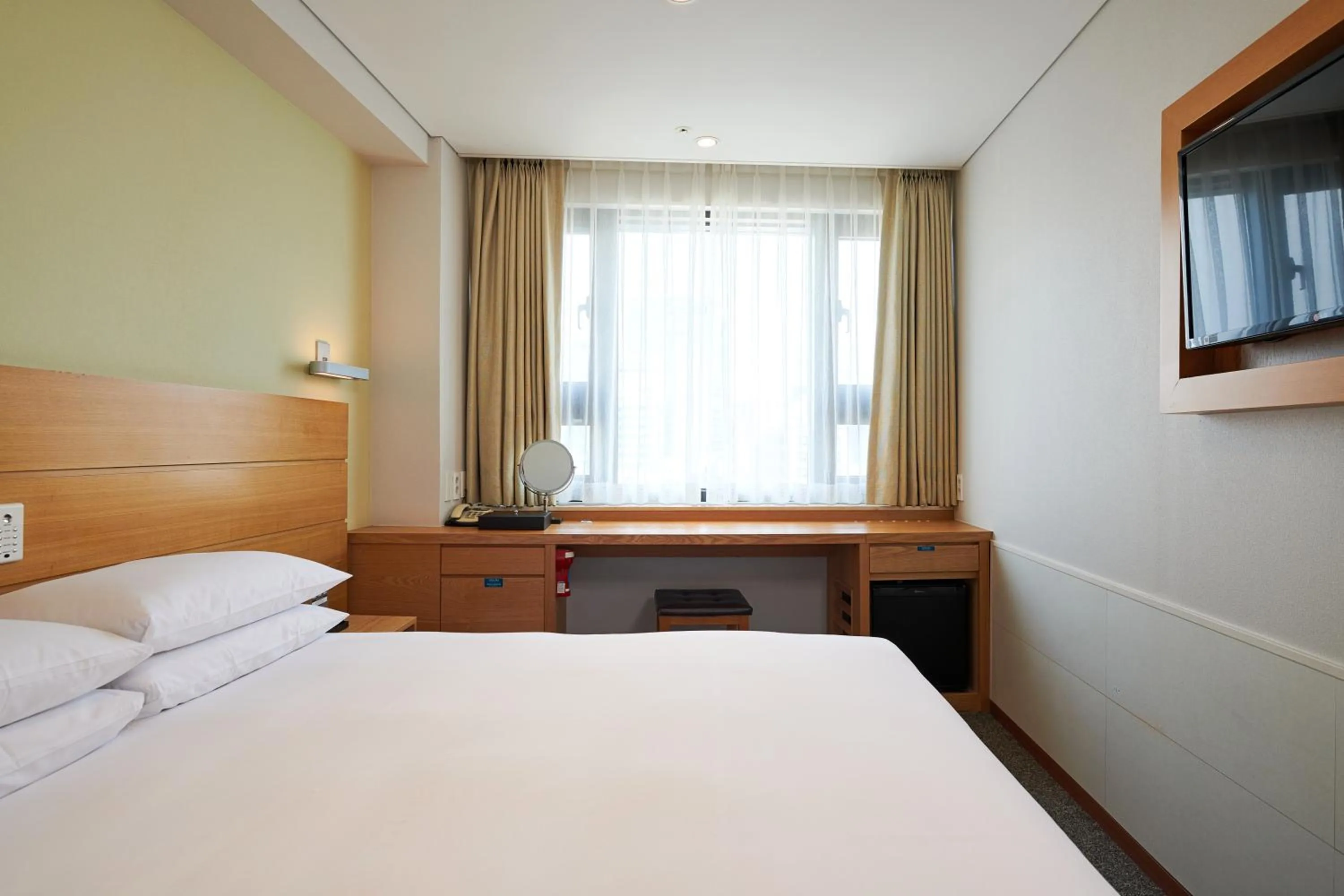 Bed in Nine Tree by Parnas Seoul Myeongdong 1