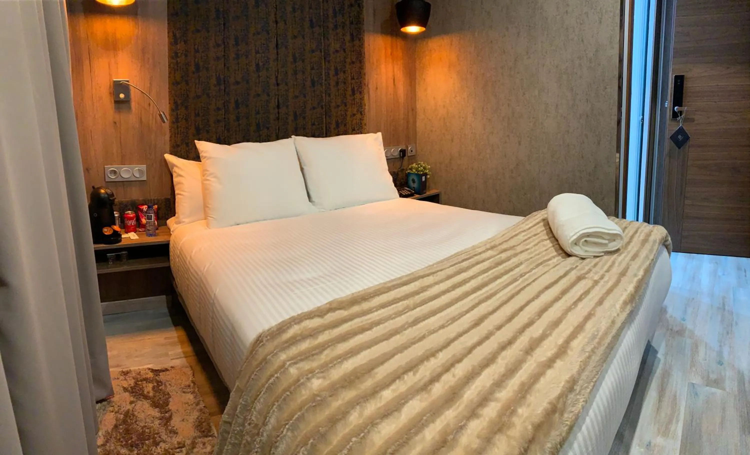 Photo of the whole room in Hercules Boutique Hotel