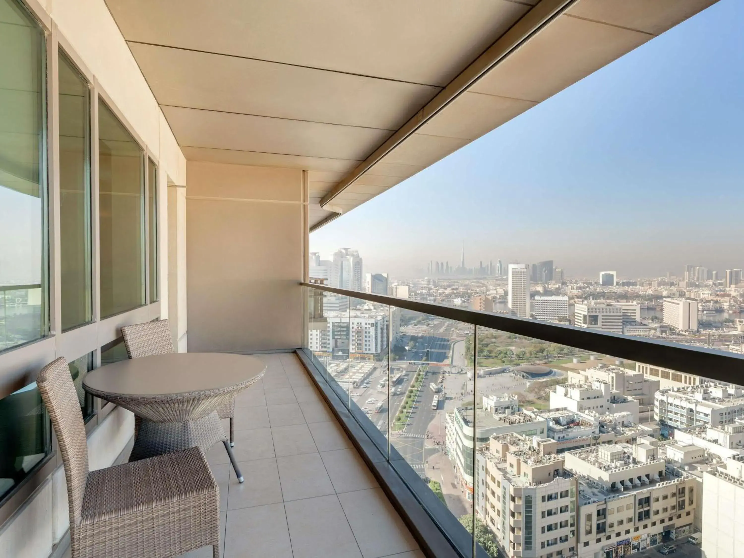 One-Bedroom Premium Apartment with Burj Khalifa and Creek View in Swissôtel Living Al Ghurair Dubai - Deira - Apartments One-Bedroom Premium Apartment with Burj Khalifa and Creek View in Swissôtel Living Al Ghurair Dubai - Deira - Apartments
