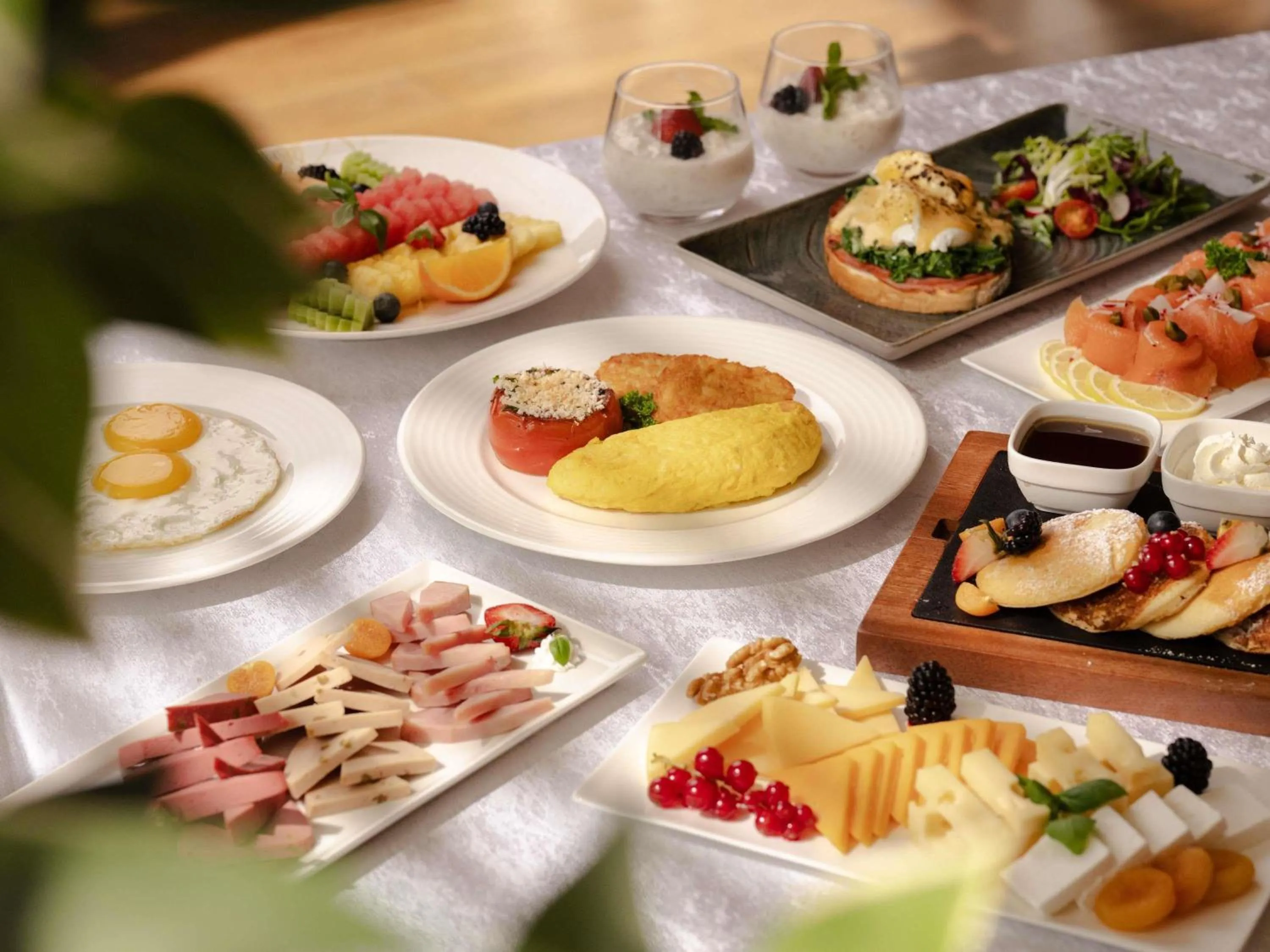 Breakfast in Swissôtel Living Al Ghurair Dubai - Deira - Apartments