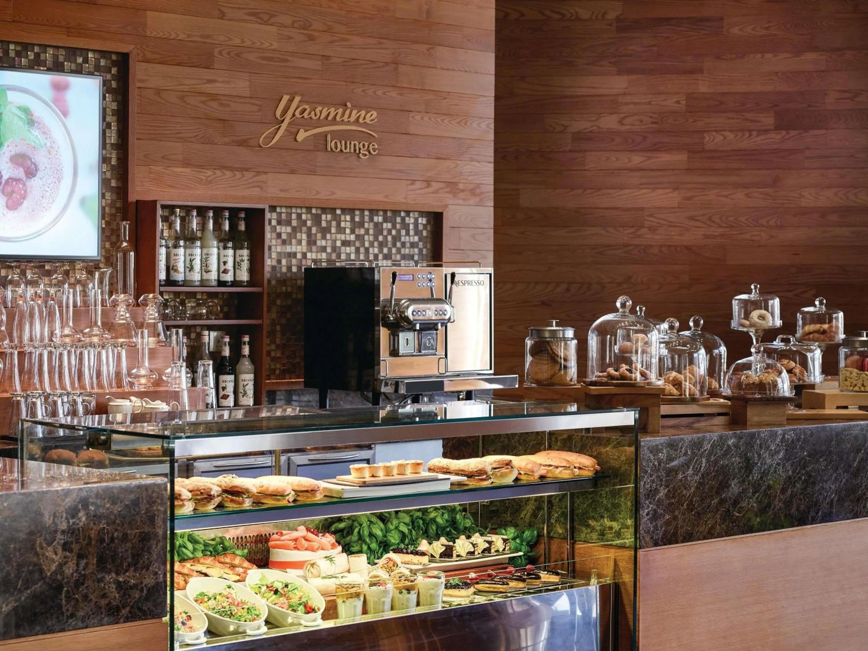 Restaurant/places to eat in Swissôtel Living Al Ghurair Dubai - Deira - Apartments