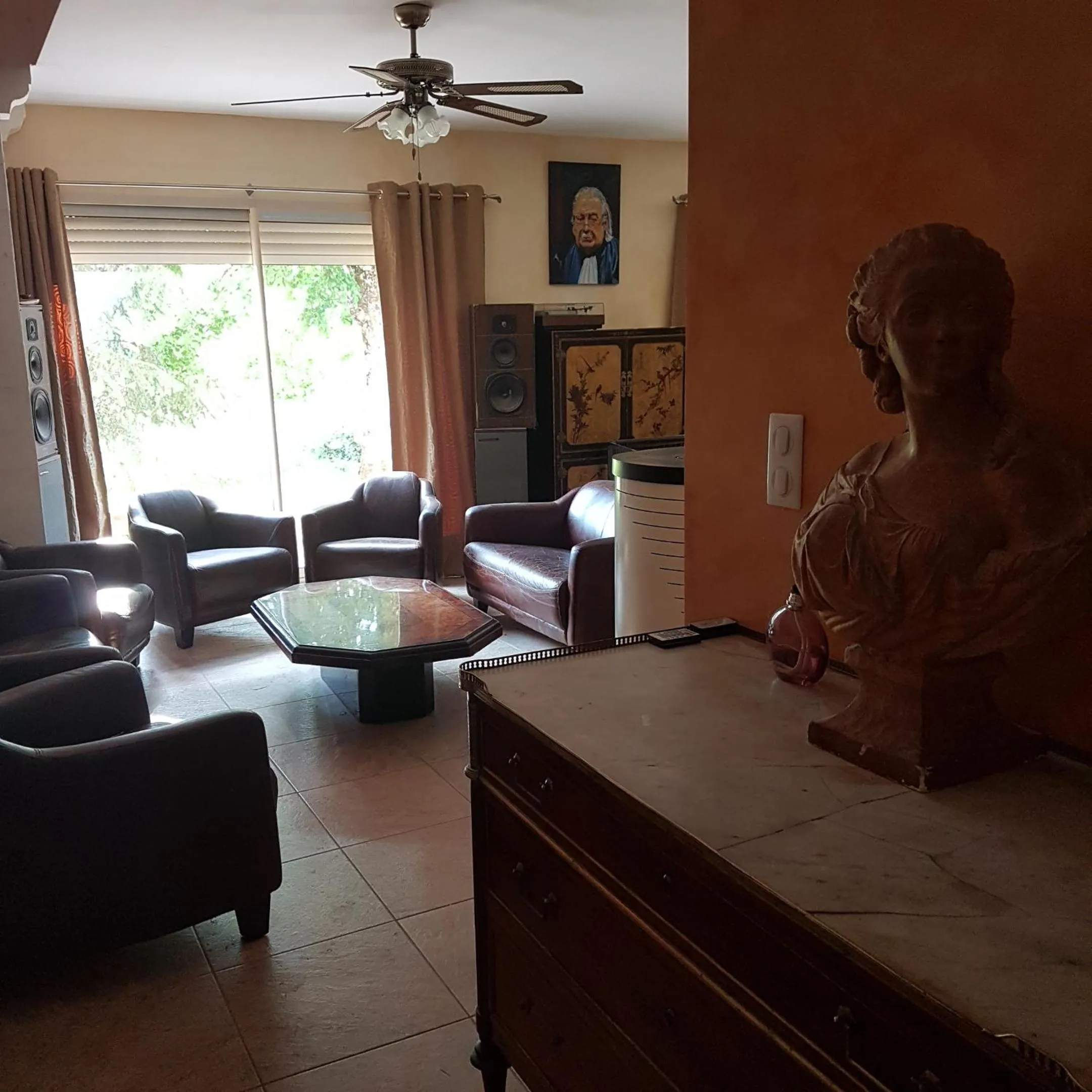 Seating area in La table de Pierre