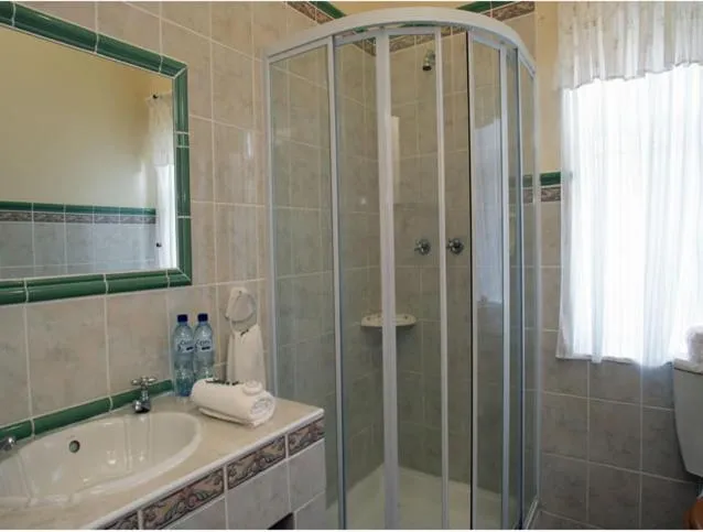 Kingna Lodge Montagu