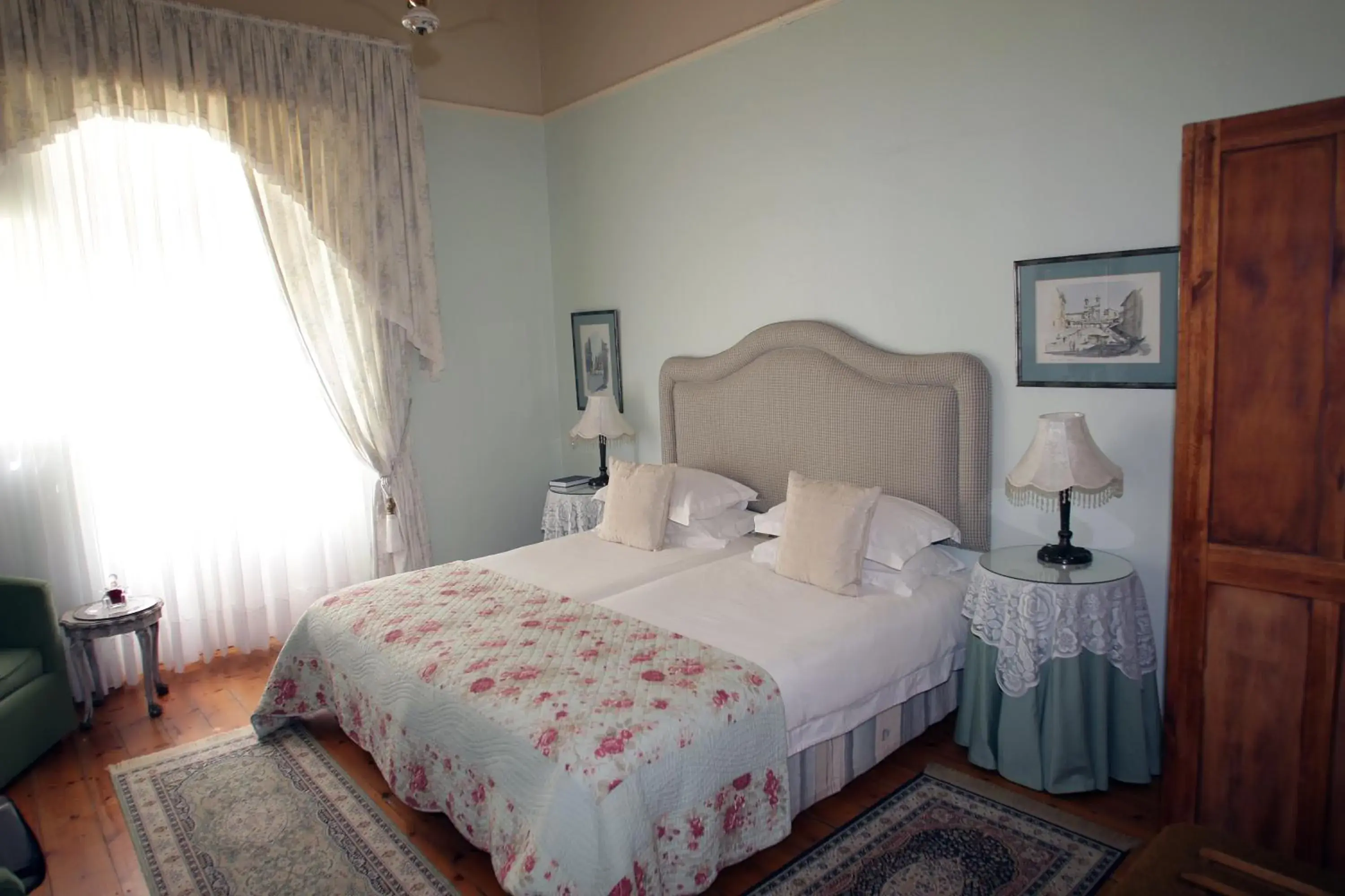 Superior Double Room - single occupancy in Kingna Lodge Montagu Superior Double Room - single occupancy in Kingna Lodge Montagu