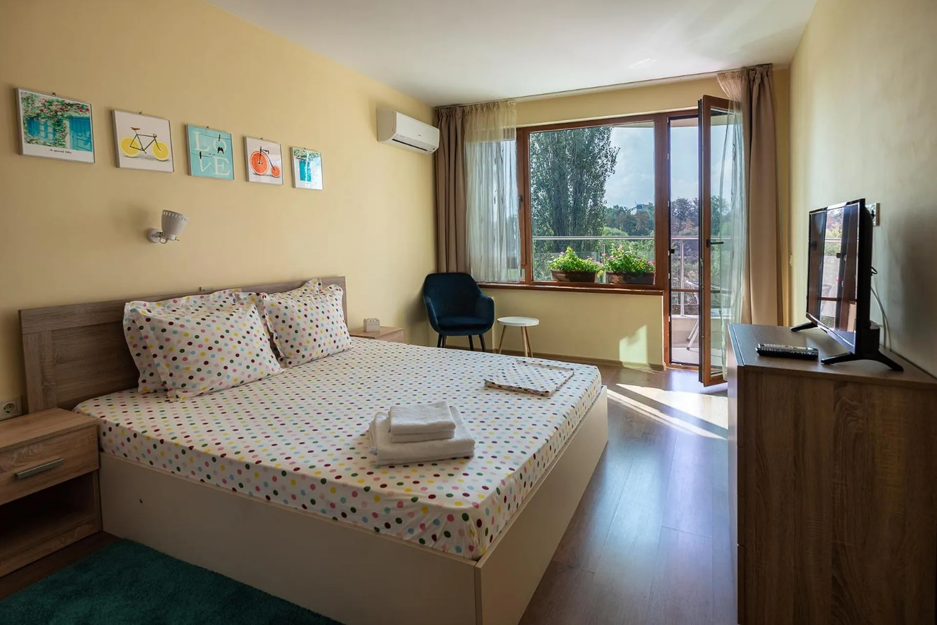 Bed in RIVERSIDE APARTMENTS PLOVDIV with free parking