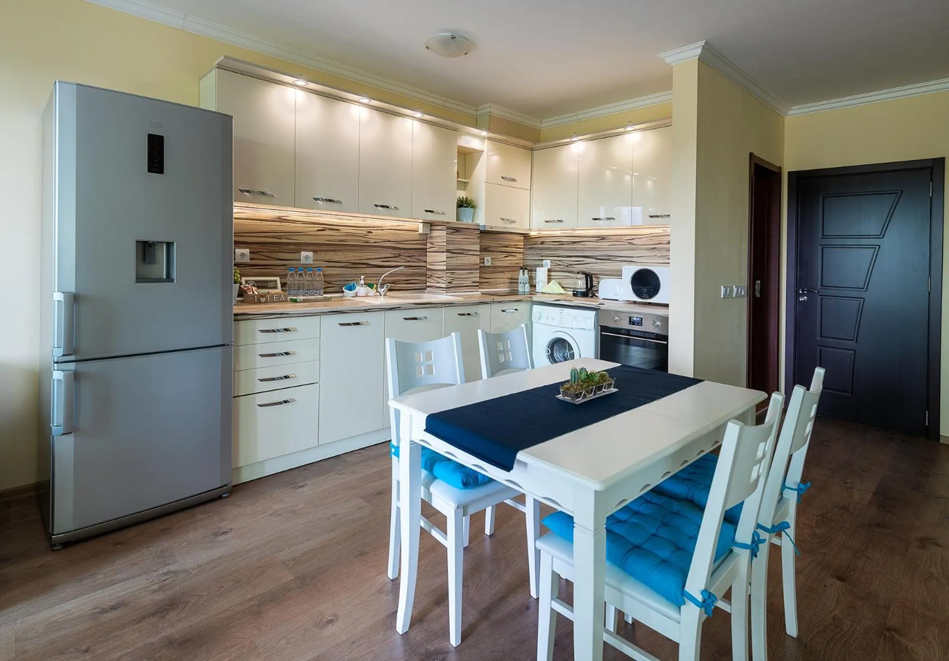 Kitchen or kitchenette in RIVERSIDE APARTMENTS PLOVDIV with free parking